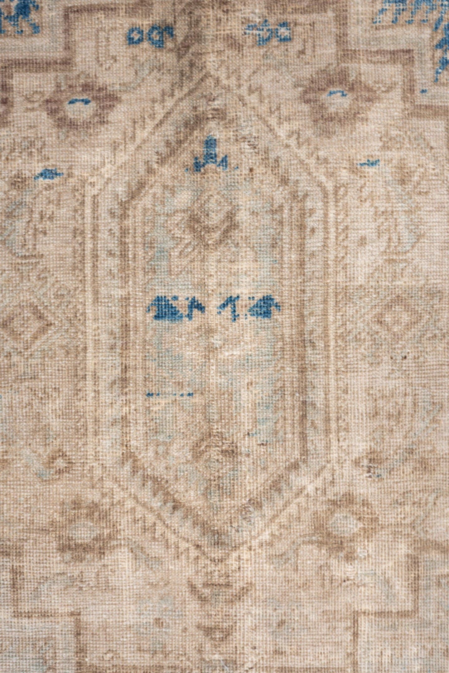 3' x 5' one-of-a-kind handmade antique Sarouk small size rug. Color palette: ivory, beige, blue, taupe, gray