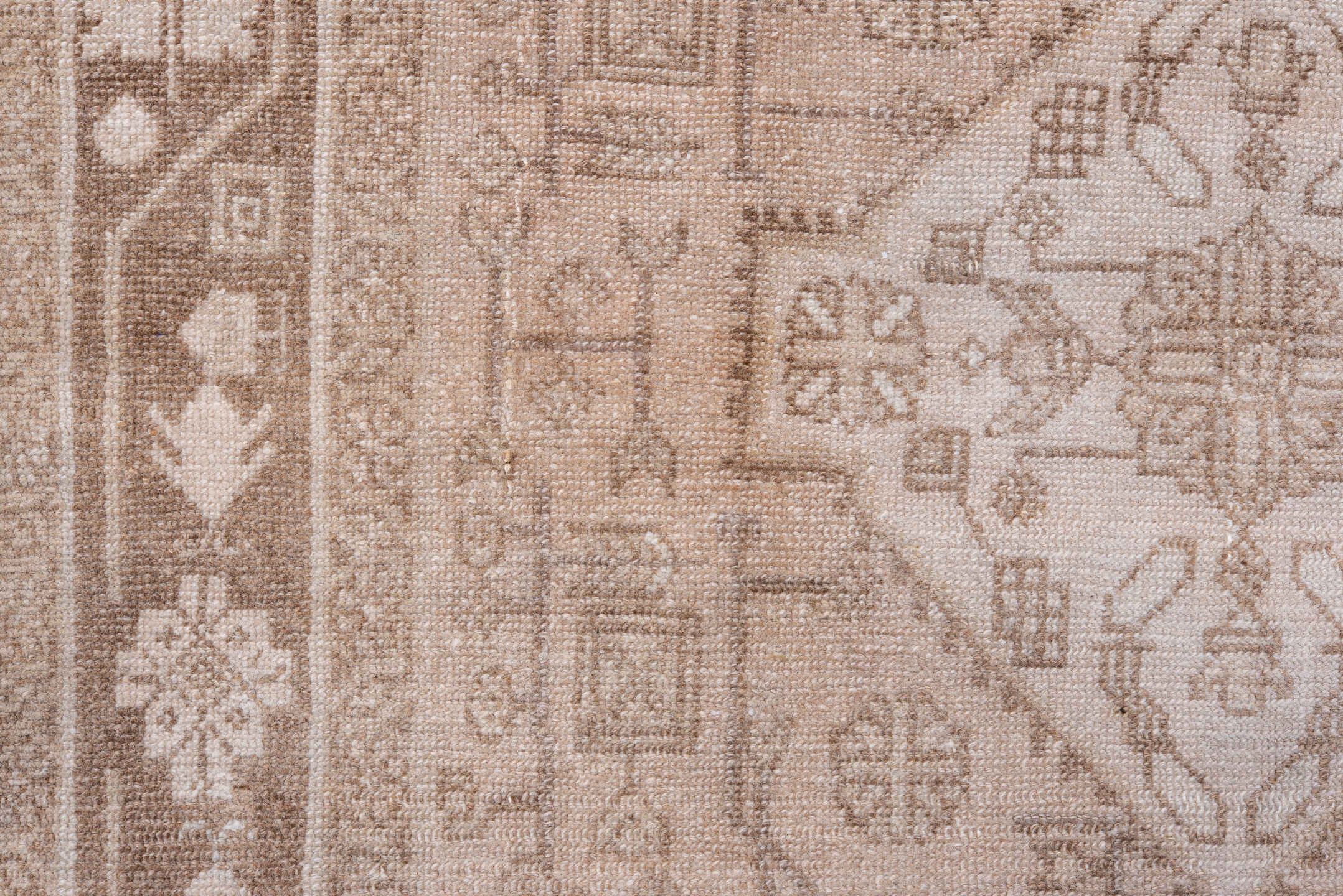 3' x 5' one-of-a-kind handmade vintage Malayer small size rug. Color palette: brown, gainsboro, gray, light gray, off-white