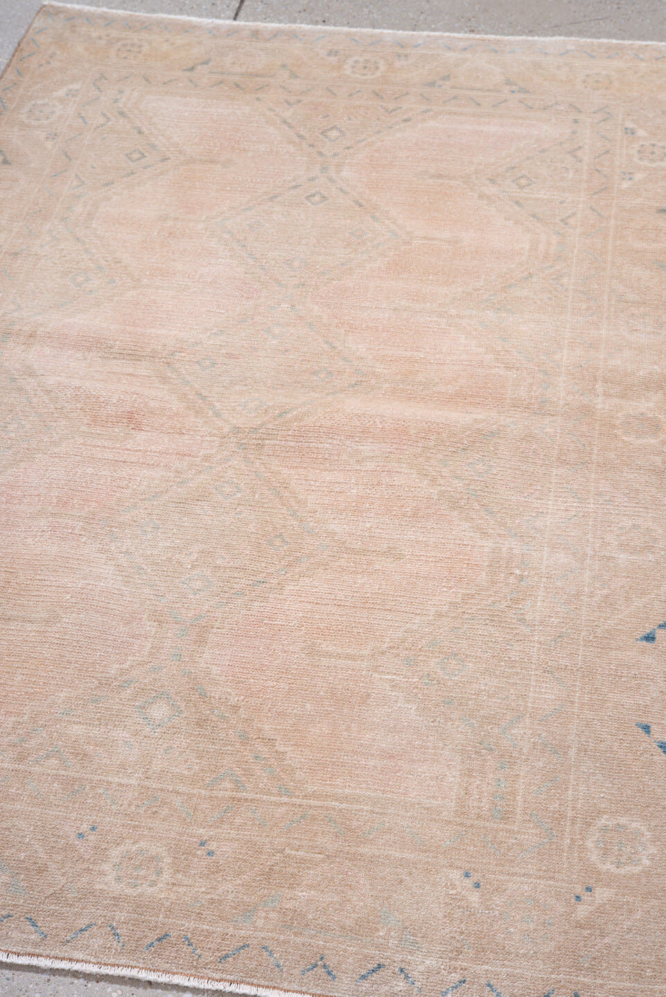 3' x 5' one-of-a-kind handmade vintage Hamadan small size rug. Color palette: blush, ivory, pale aqua, beige, taupe, pink