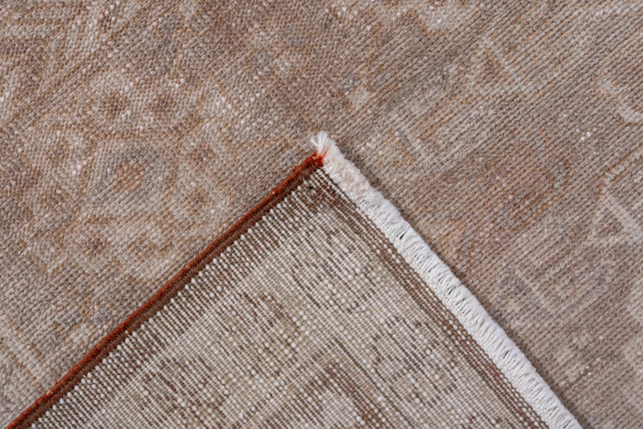 5' x 7' one-of-a-kind handmade antique Sivas rug. Color palette: blush, taupe, ivory, rose, beige, pink, gray, red