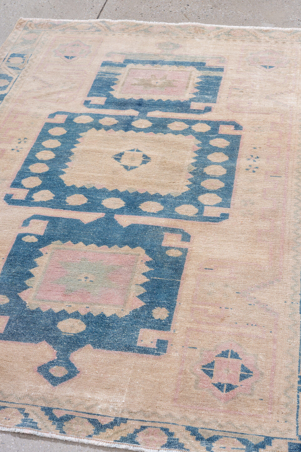 4' x 5' one-of-a-kind handmade vintage Hamadan small size rug. Color palette: ivory, blue, blush, cream, taupe, pink, beige