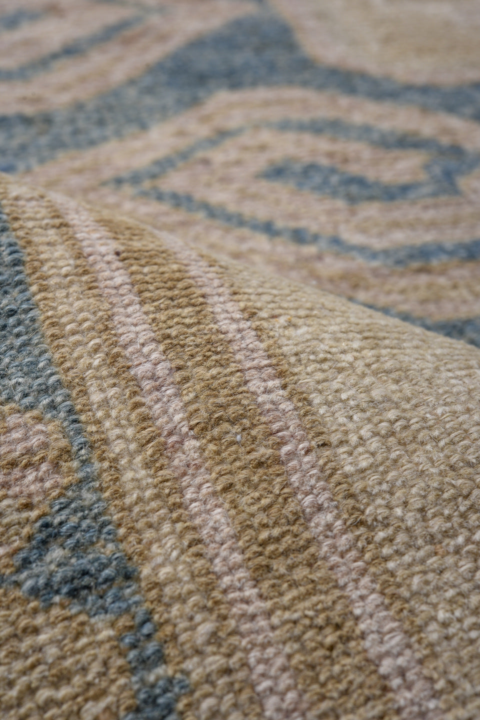 4' x 6' one-of-a-kind handmade vintage Hamadan small size rug. Color palette: arapawa, black, blue, brown, charcoal