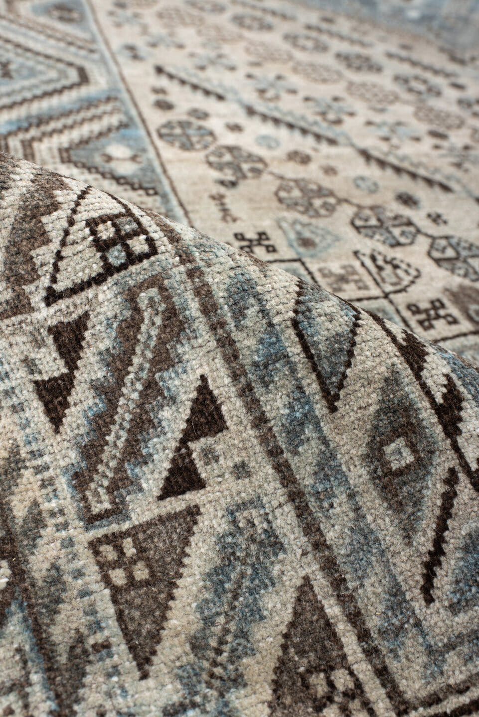 5' x 8' one-of-a-kind handmade antique Shiraz medium size rug. Color palette: ivory, powder blue, brown, charcoal, taupe