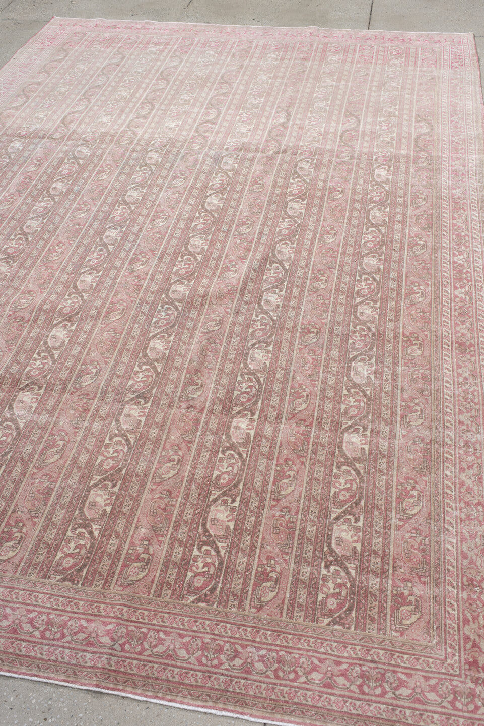 6' x 10' one-of-a-kind handmade vintage Sivas large size rug. Color palette: rose, ivory, blush, taupe, dusty pink, pink
