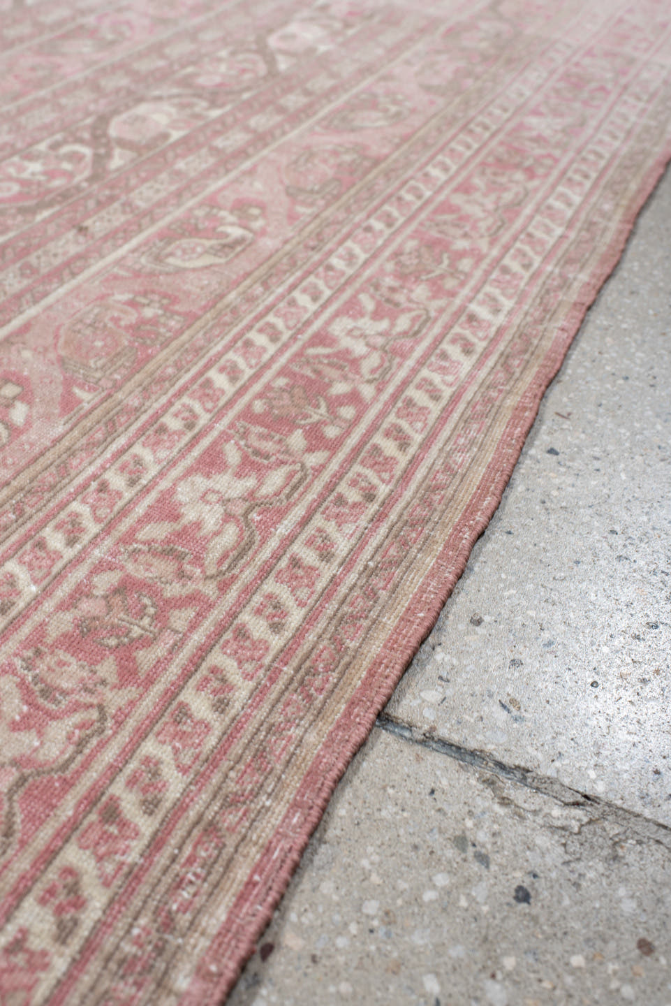6' x 10' one-of-a-kind handmade vintage Sivas large size rug. Color palette: rose, ivory, blush, taupe, dusty pink, pink