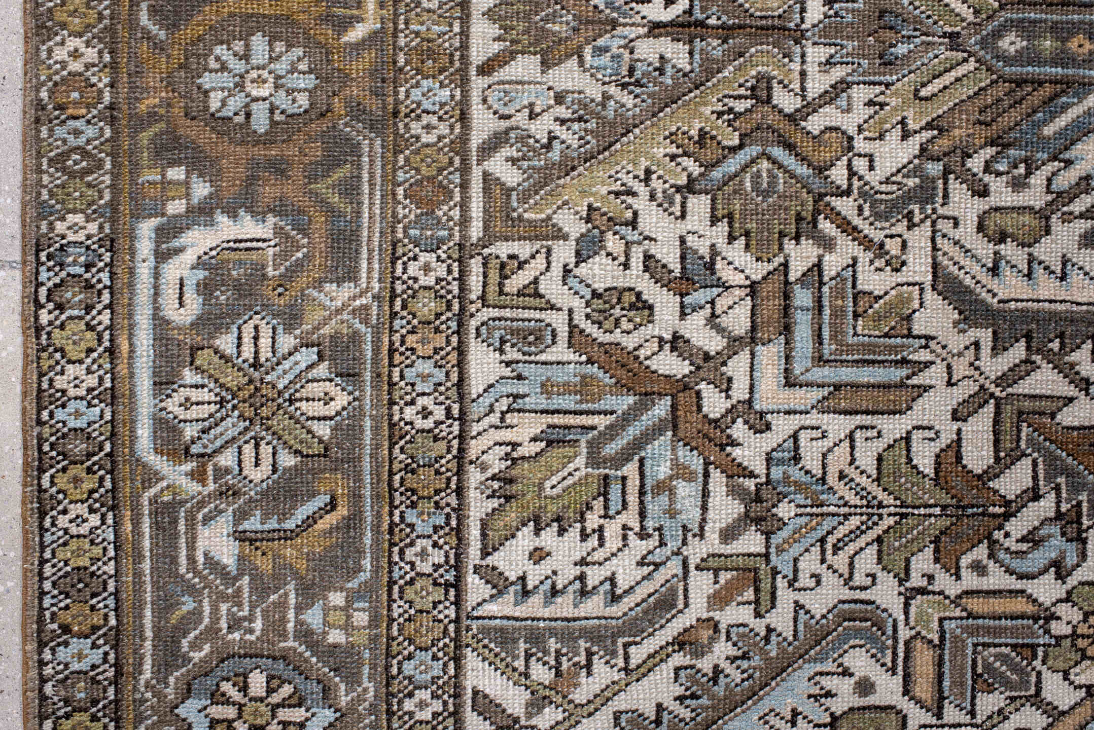 7' x 10' one-of-a-kind handmade vintage Heriz large size rug. Color palette: black, brown, charcoal, dark gray, dim gray