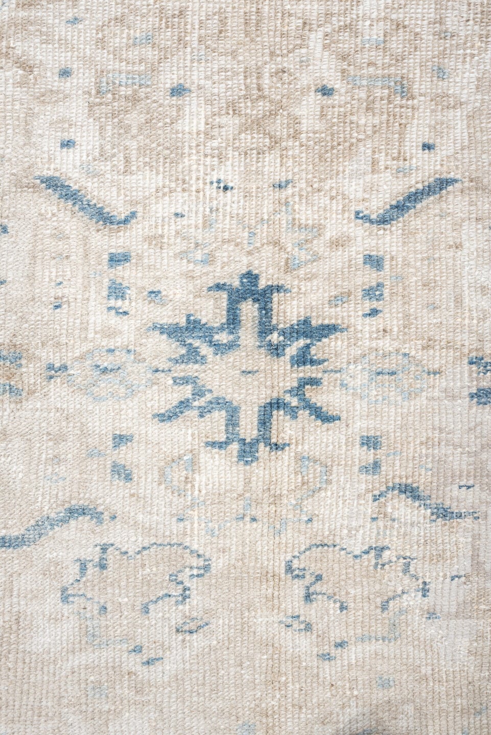 7' x 10' one-of-a-kind handmade vintage Heriz large size rug. Color palette: ivory, pale blue, taupe, beige, light gray