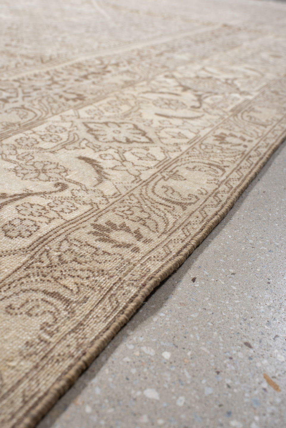 6' x 9' one-of-a-kind handmade antique Bidjar medium size rug. Color palette: ivory, taupe, beige, camel, sand, gray
