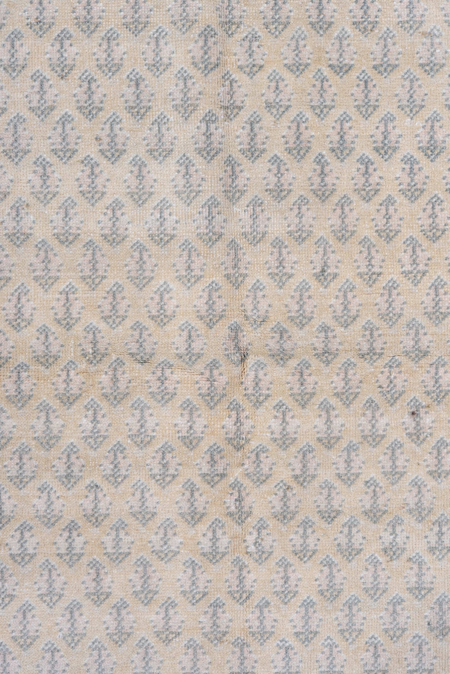 5' x 7' one-of-a-kind handmade antique Saraband rug. Color palette: ivory, pale blue, beige, taupe, cream, slate, light blue
