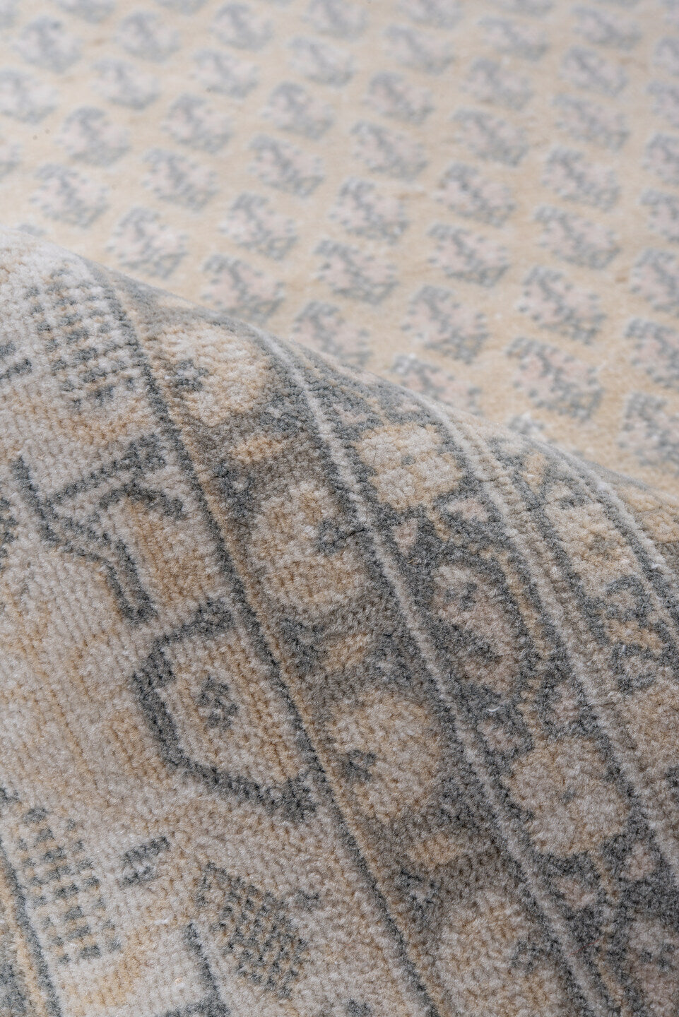 5' x 7' one-of-a-kind handmade antique Saraband rug. Color palette: ivory, pale blue, beige, taupe, cream, slate, light blue