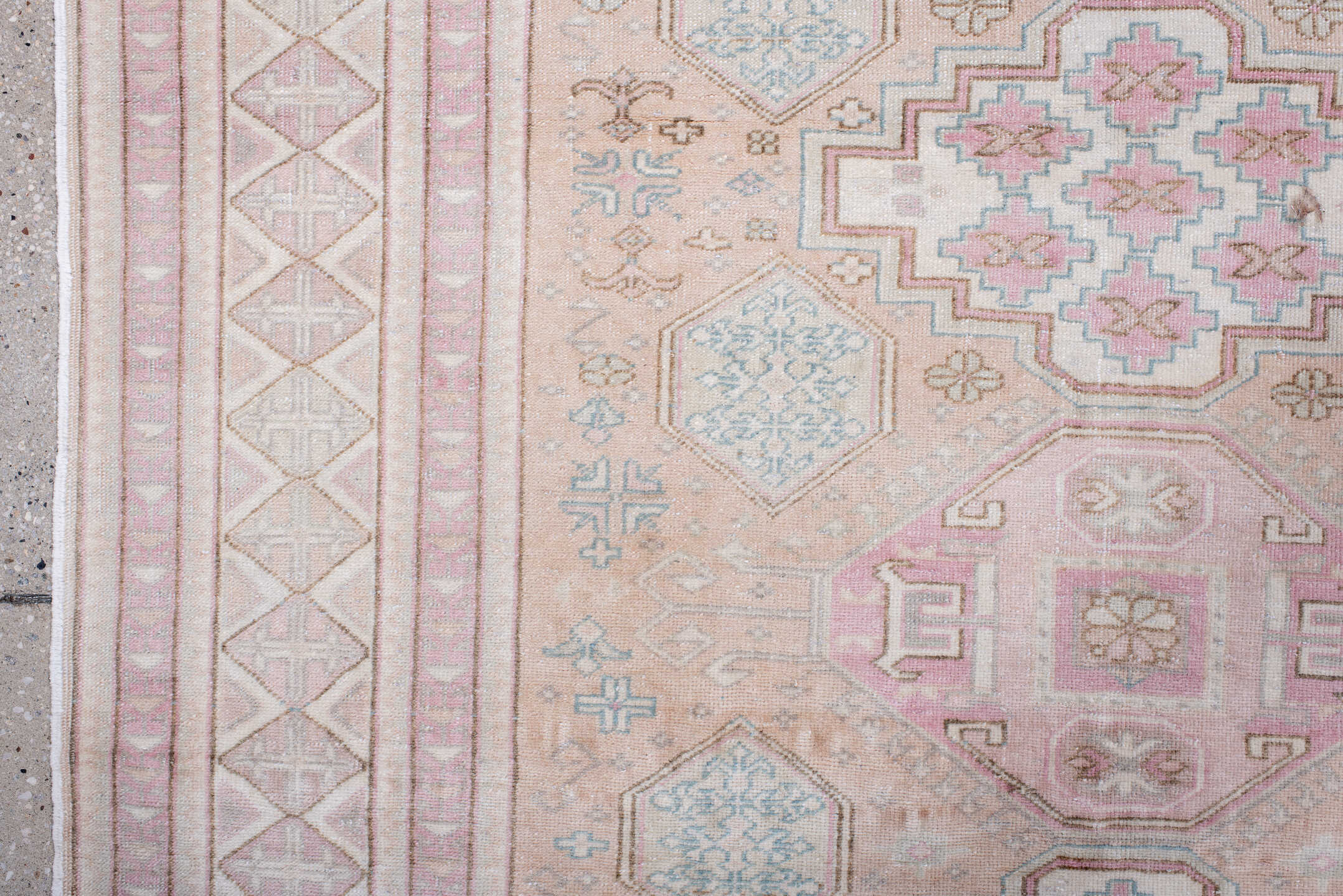 4' x 5' one-of-a-kind handmade antique Sivas small size rug. Color palette: blush, ivory, pale blue, taupe, cream, rose