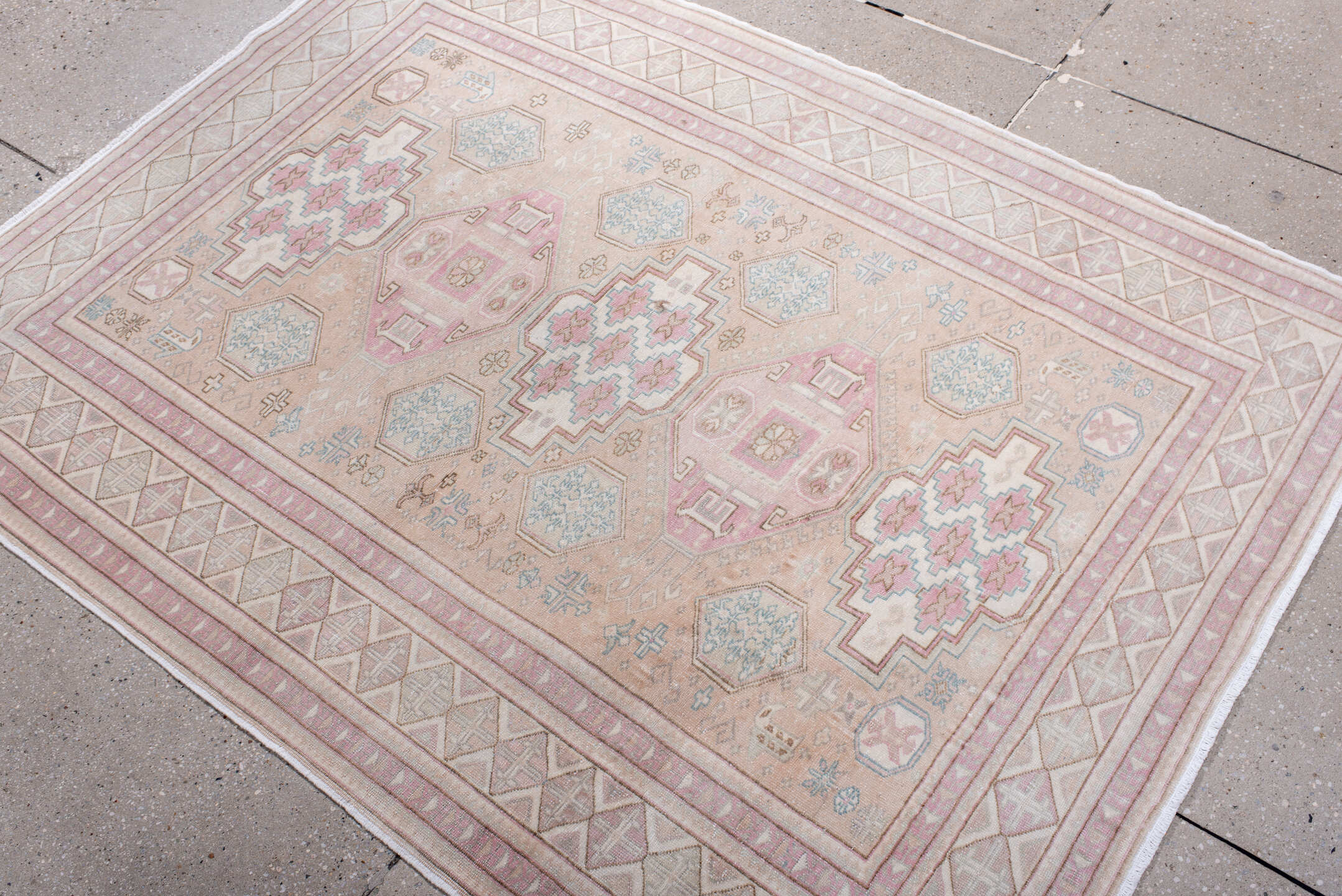 4' x 5' one-of-a-kind handmade antique Sivas small size rug. Color palette: blush, ivory, pale blue, taupe, cream, rose