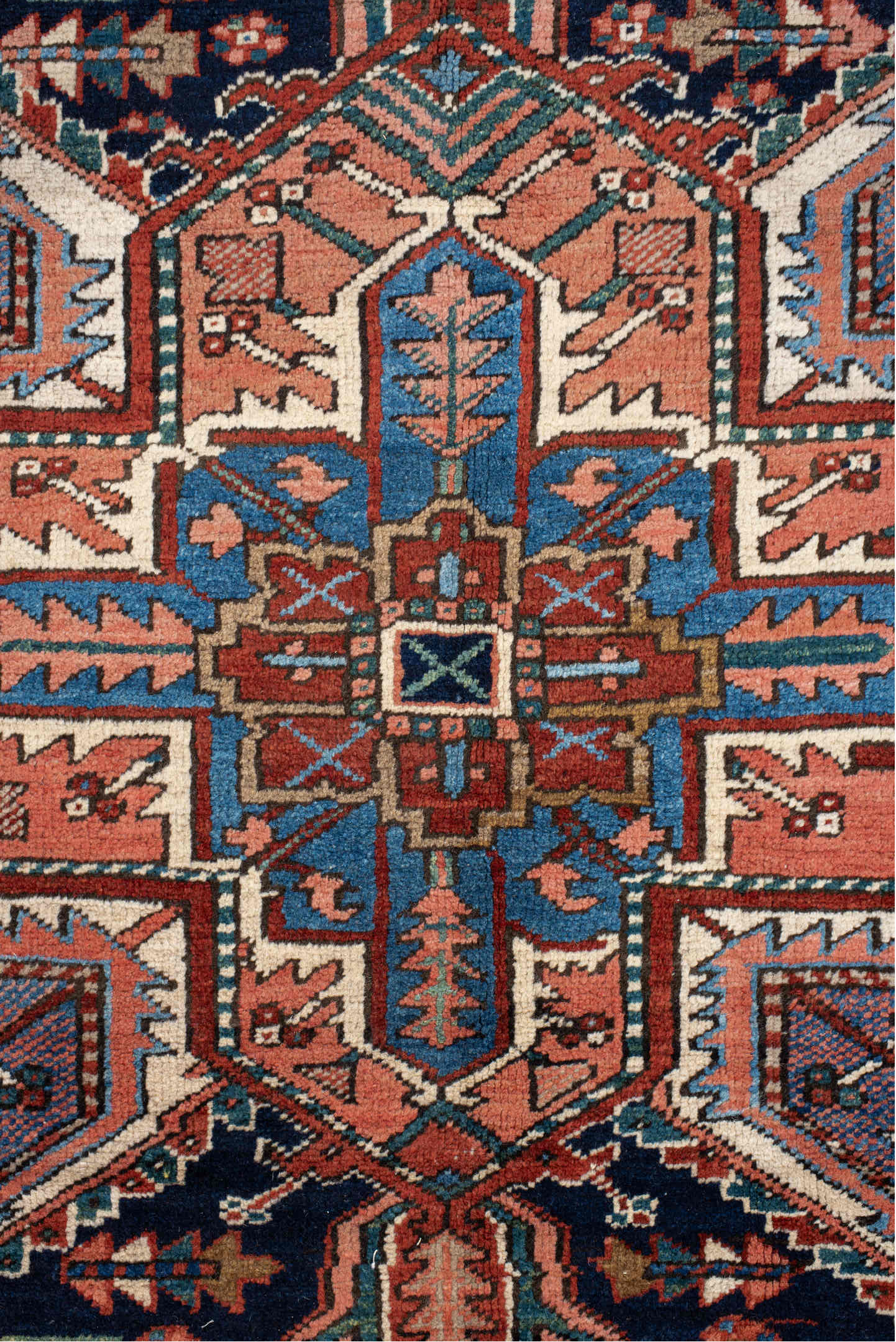 6' x 9' one-of-a-kind handmade vintage Heriz medium size rug. Color palette: antiquewhite, blue, brown, dark slate gray