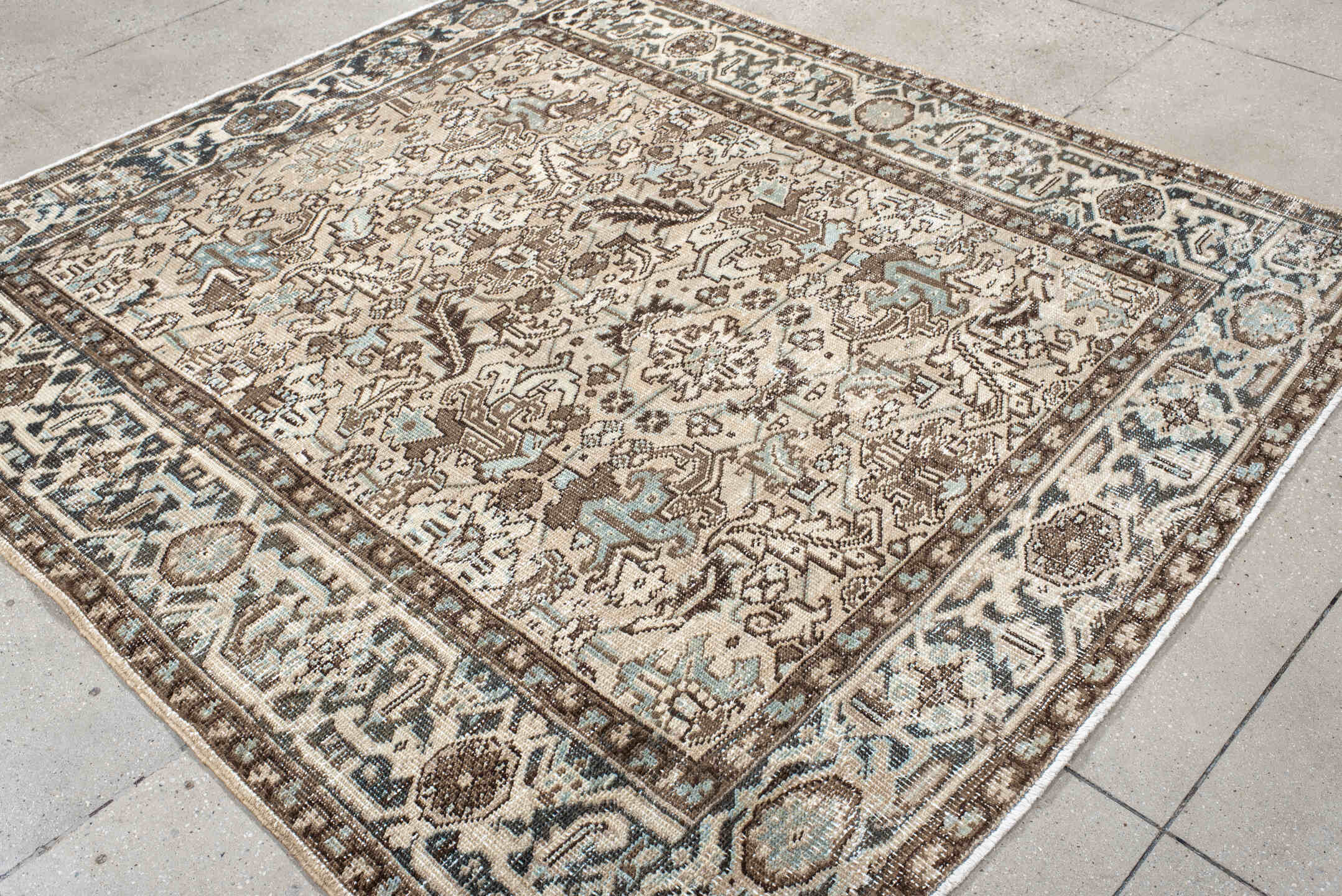 6' x 7' one-of-a-kind handmade vintage Heriz rug. Color palette: antiquewhite, black, brown, dim gray, gray, linen