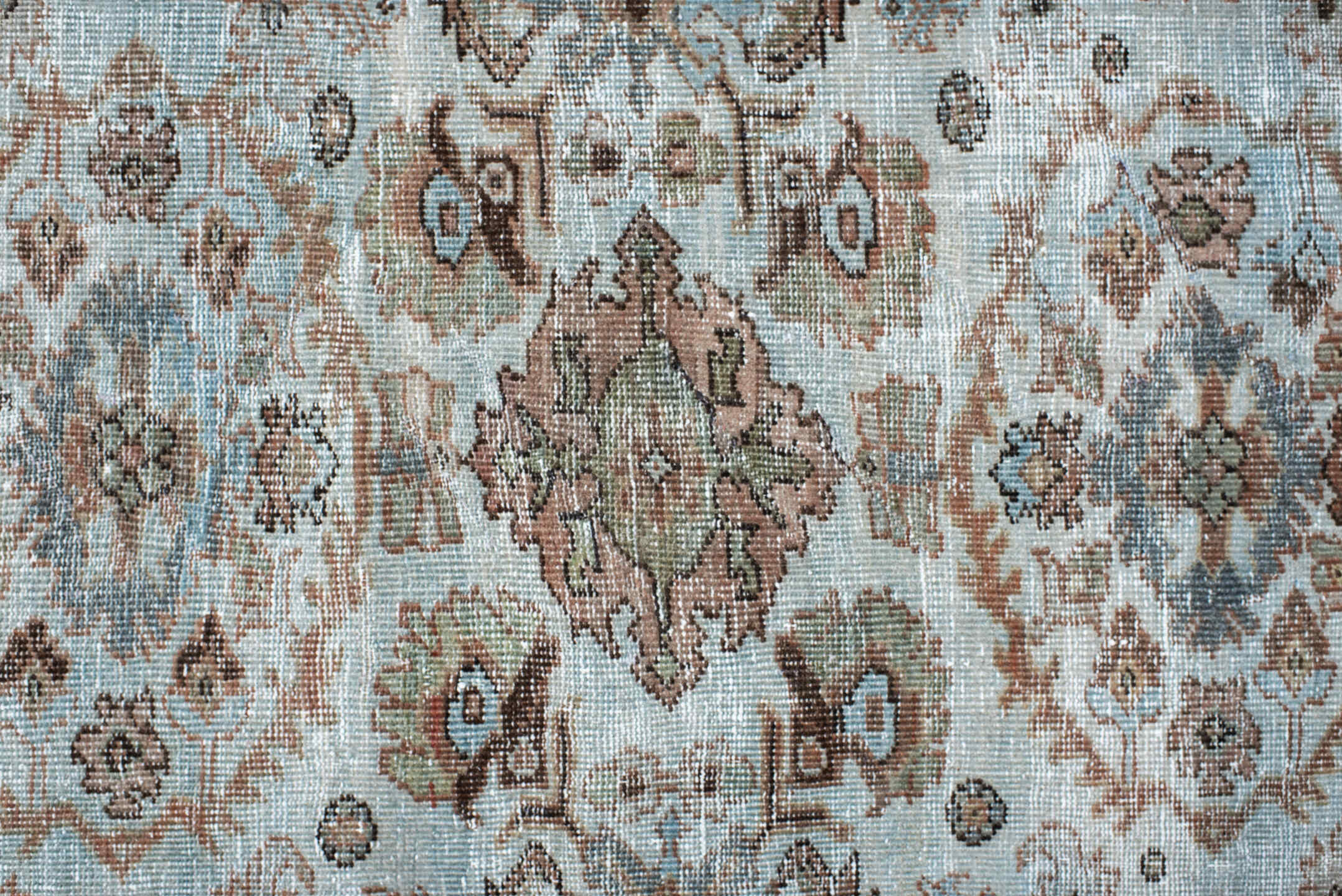 7' x 10' one-of-a-kind handmade vintage Mahal large size rug. Color palette: ivory, light blue, taupe, rust, brown, camel