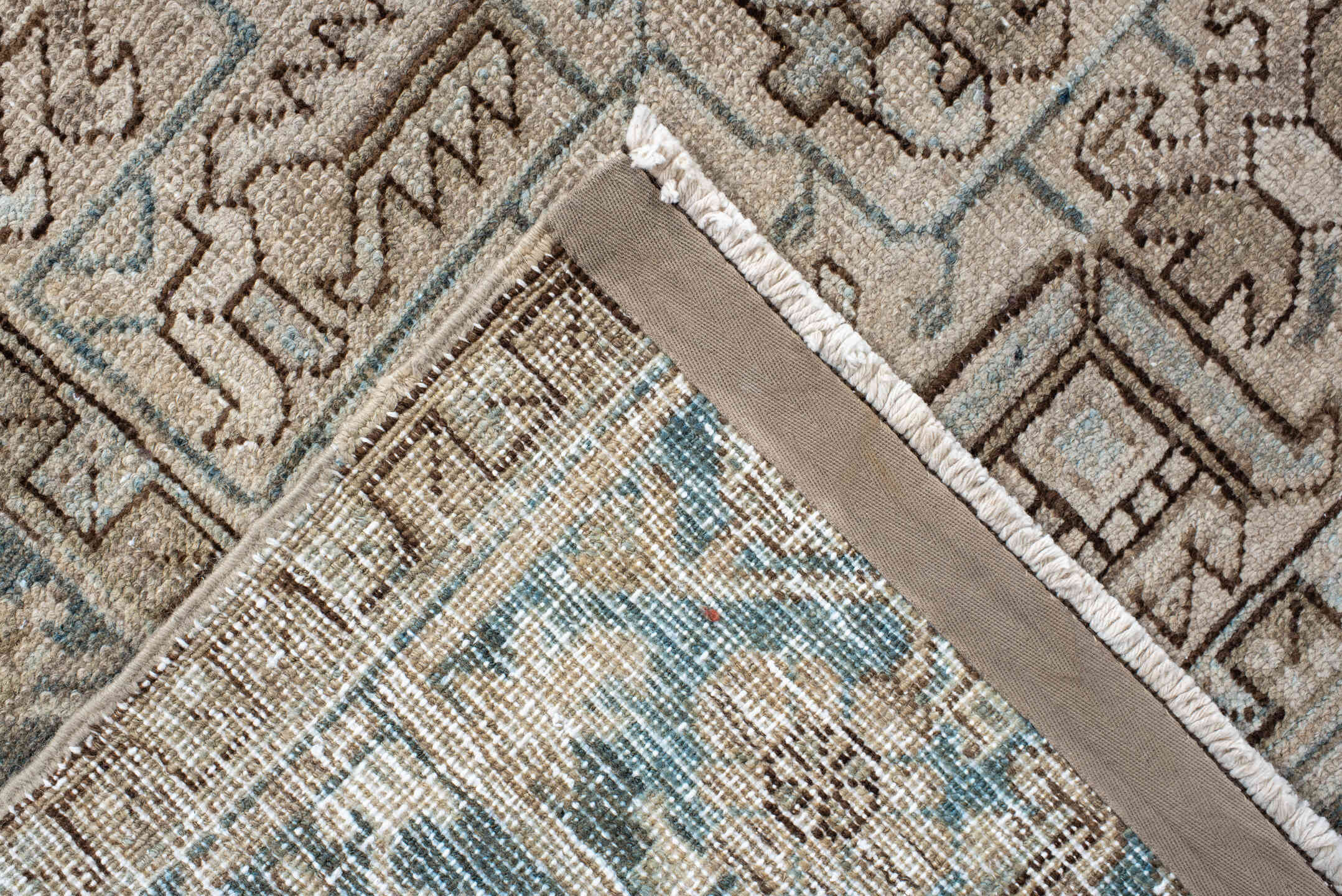 8' x 11' one-of-a-kind handmade vintage Heriz large size rug. Color palette: black, brown, gainsboro, gray, light gray