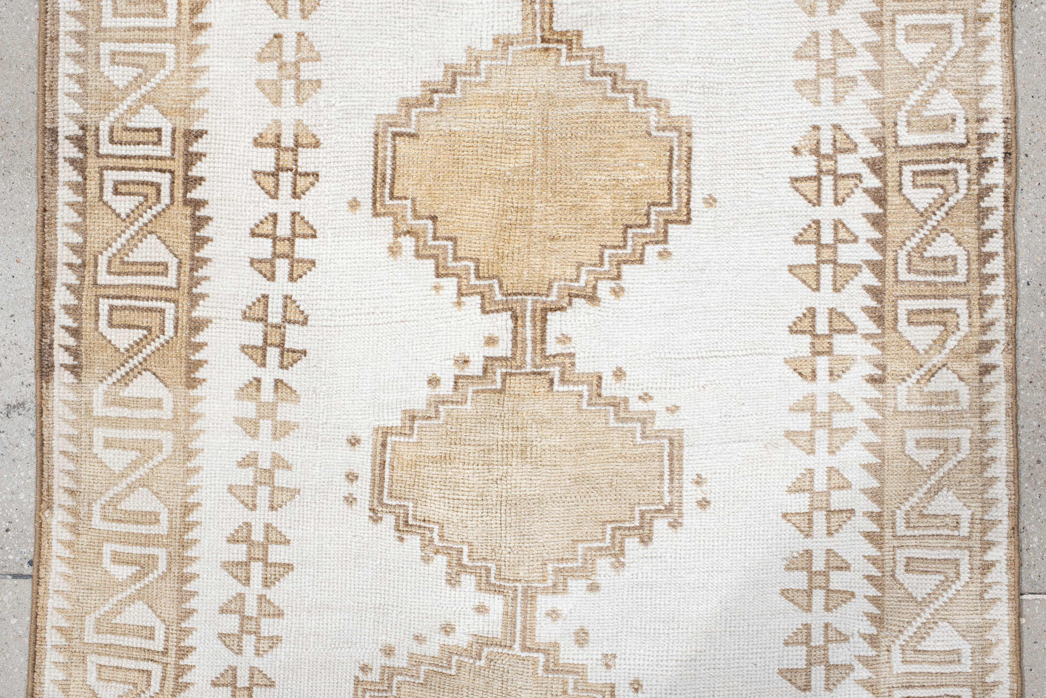 3' x 6' one-of-a-kind handmade vintage Gabbe small size rug. Color palette: ivory, beige, taupe, cream, gray