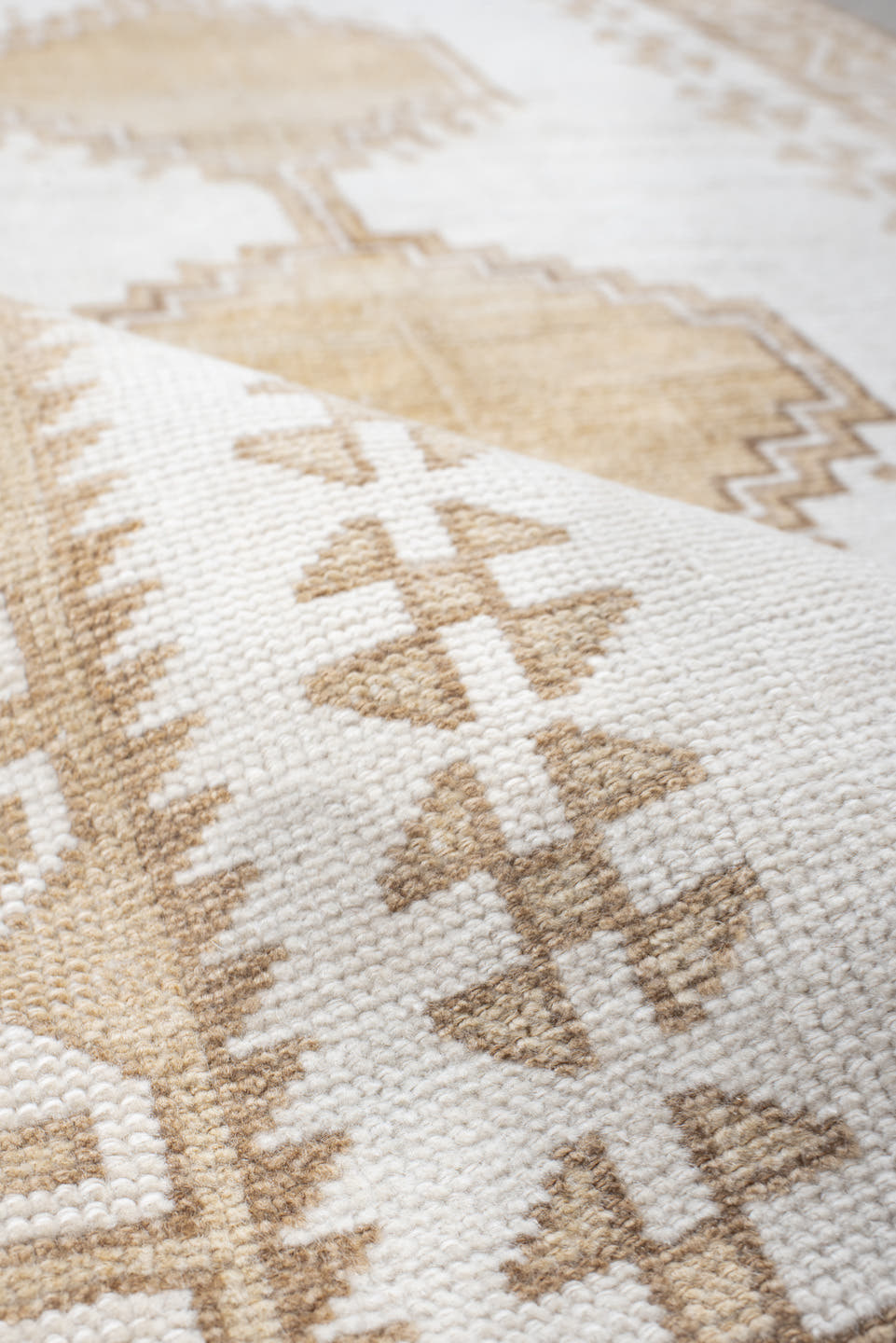 3' x 6' one-of-a-kind handmade vintage Gabbe small size rug. Color palette: ivory, beige, taupe, cream, gray