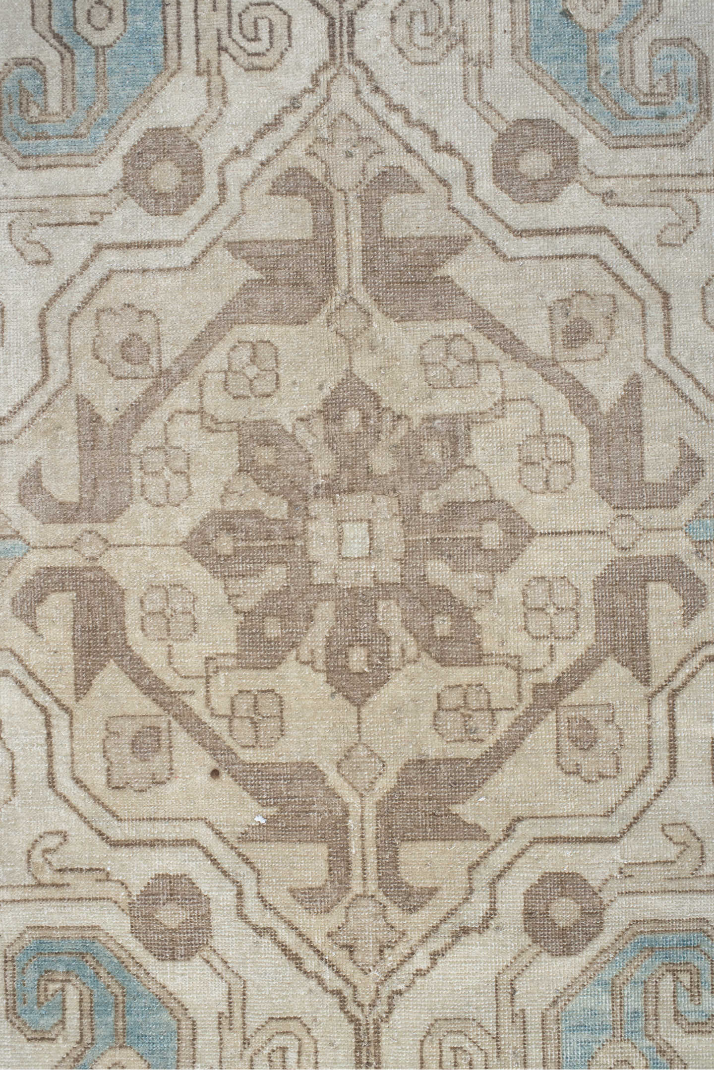 6' x 9' one-of-a-kind handmade vintage Sivas medium size rug. Color palette: brown, gray, light gray, off-white, silver