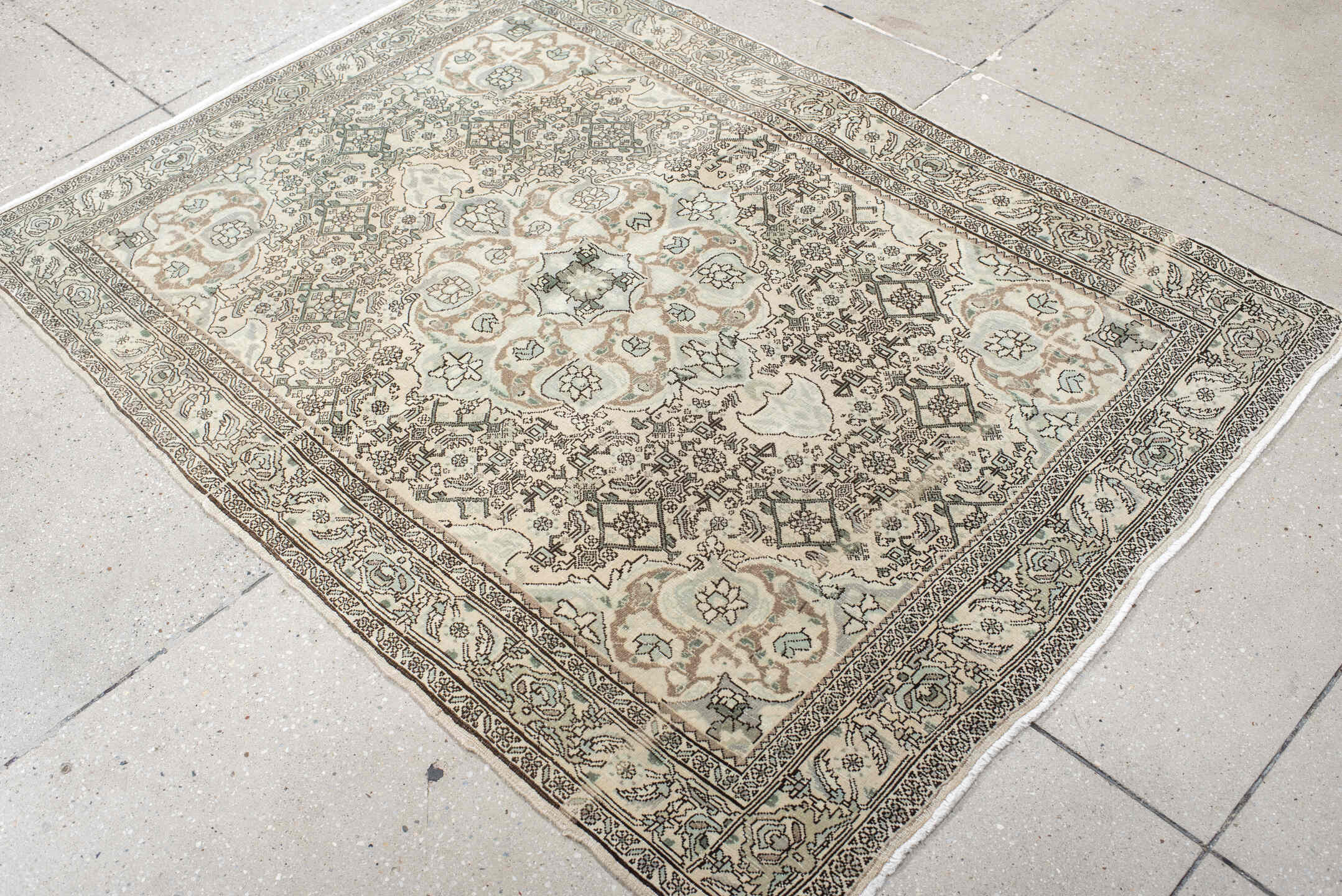3' x 5' one-of-a-kind handmade vintage Bidjar small size rug. Color palette: ivory, taupe, sage, charcoal, cream, camel