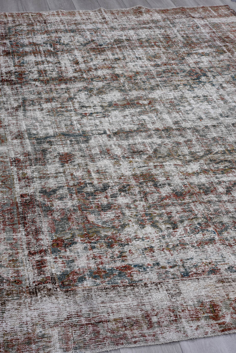 6' x 9' one-of-a-kind handmade antique Malayer large size rug. Color palette: ivory, gray, taupe, rust, slate, charcoal