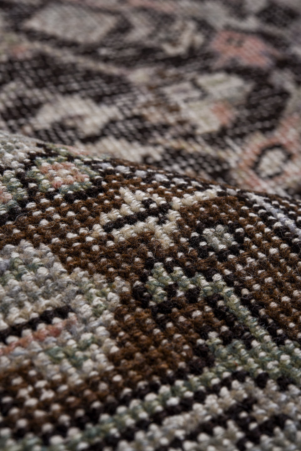 6' x 9' one-of-a-kind handmade antique Mahal medium size rug. Color palette: charcoal, taupe, ivory, rose, brown, gray