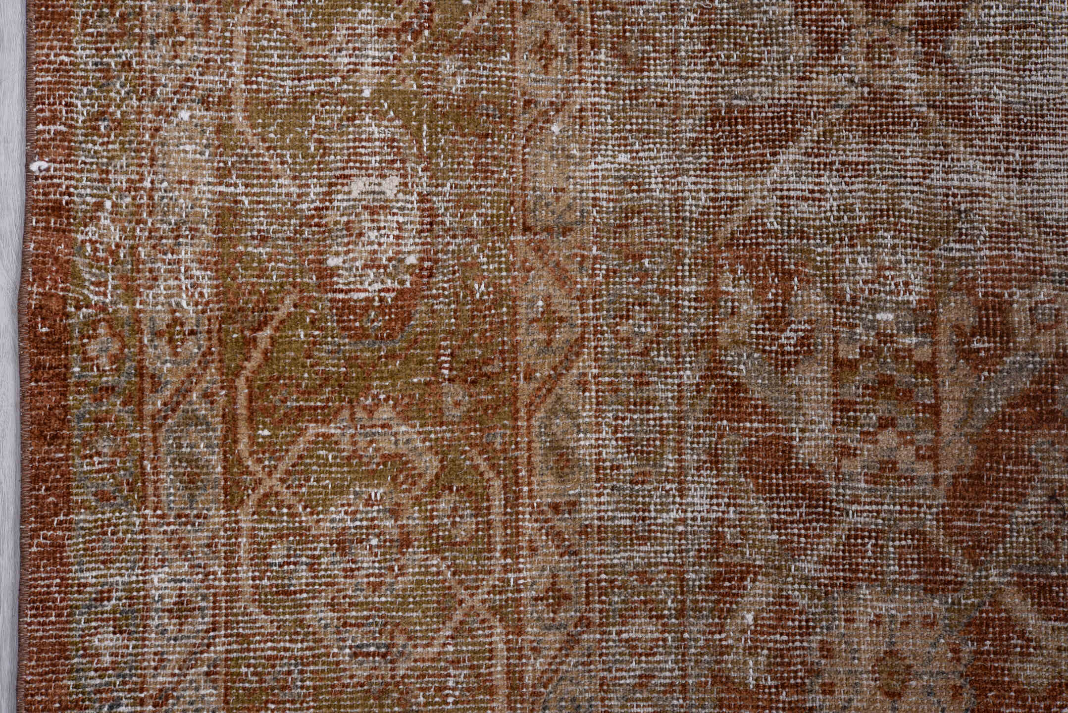 9' x 12' one-of-a-kind handmade antique Mahal large size rug. Color palette: ivory, rust, taupe, camel, terra cotta, beige