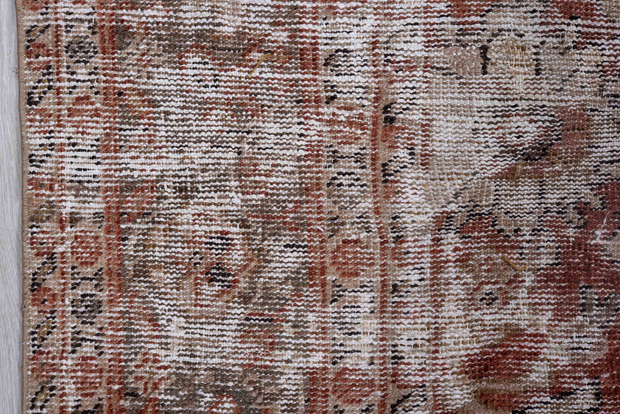 6' x 10' one-of-a-kind handmade vintage Mahal large size rug. Color palette: ivory, taupe, burgundy, charcoal, rose, brown