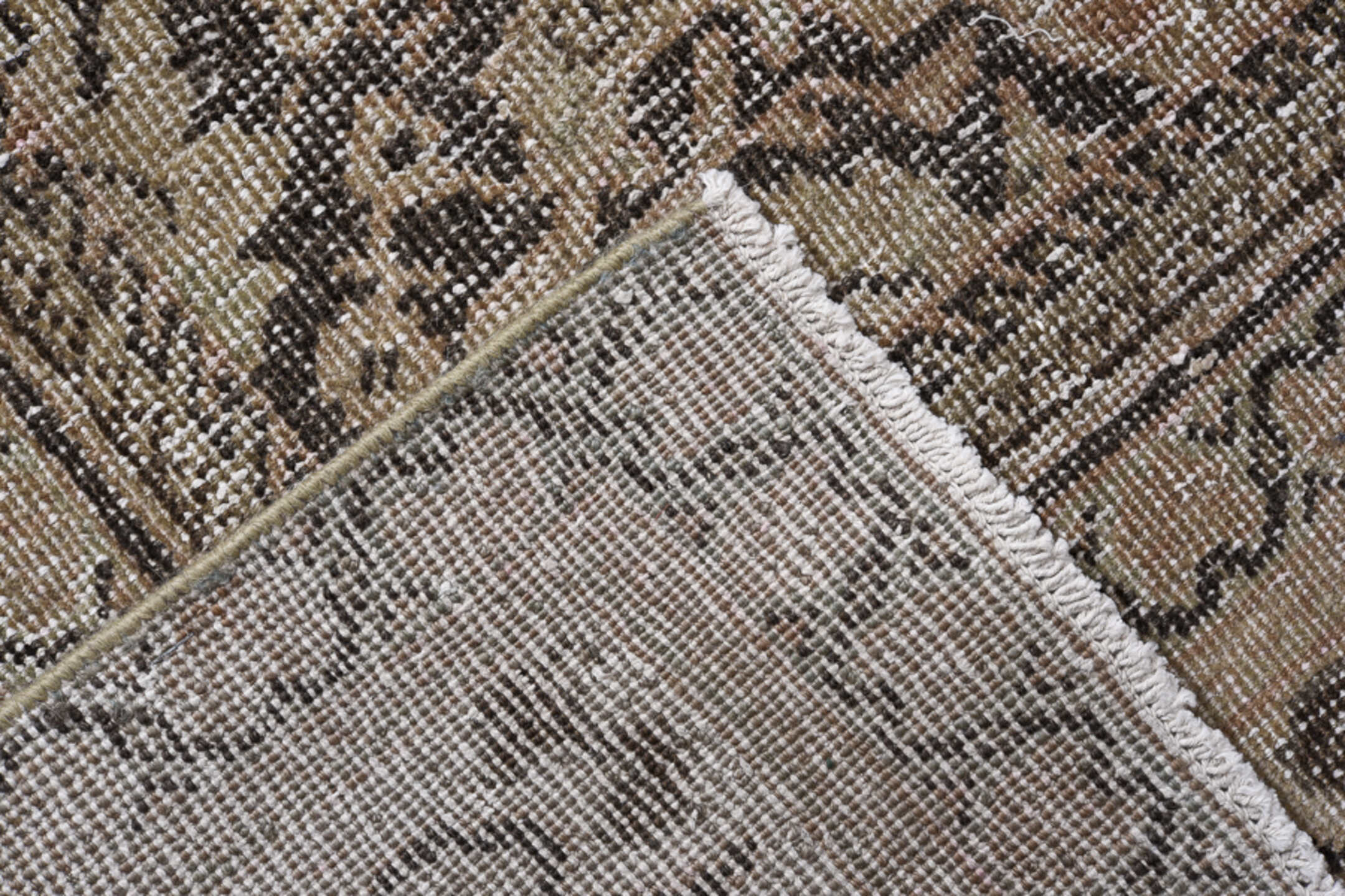 9' x 12' one-of-a-kind handmade vintage Mahal large size rug. Color palette: ivory, taupe, charcoal, blush, beige, slate