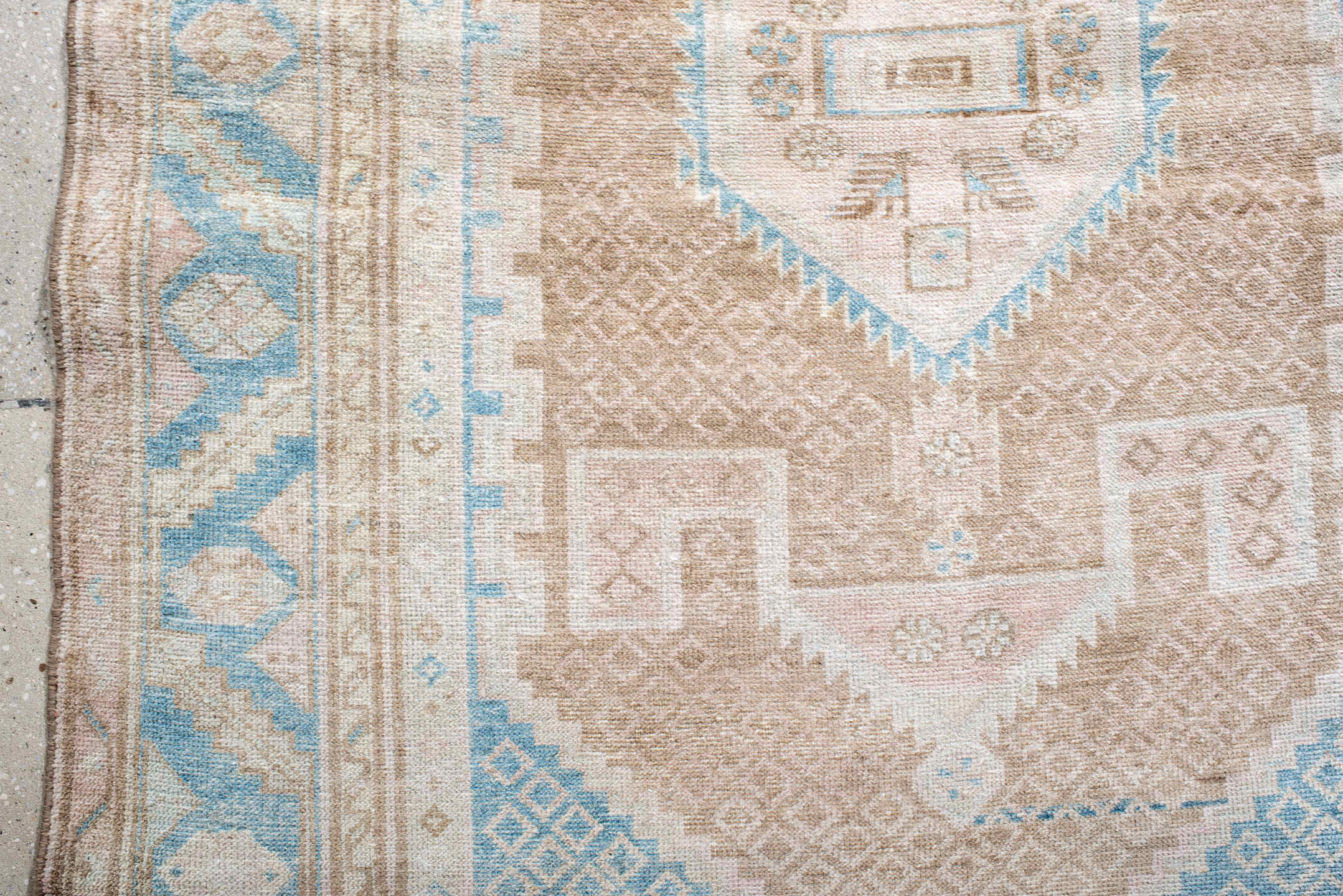 4' x 6' one-of-a-kind handmade antique Hamadan small size rug. Color palette: ivory, sky_blue, beige, taupe, camel