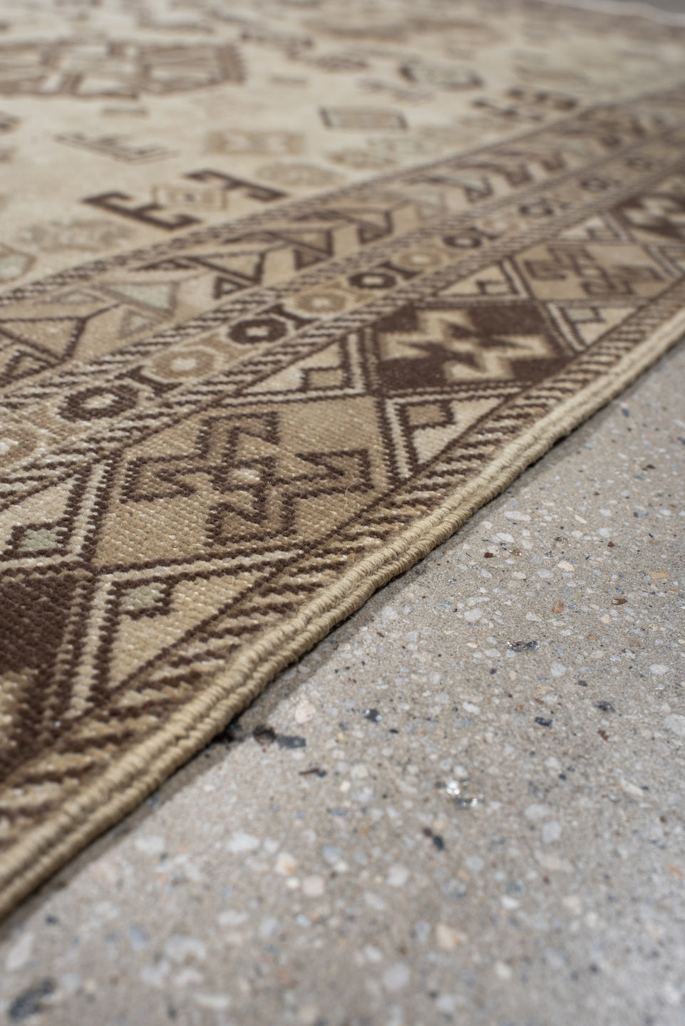 5' x 9' one-of-a-kind handmade vintage Ardebil medium size rug. Color palette: ivory, taupe, brown, camel, charcoal, greige