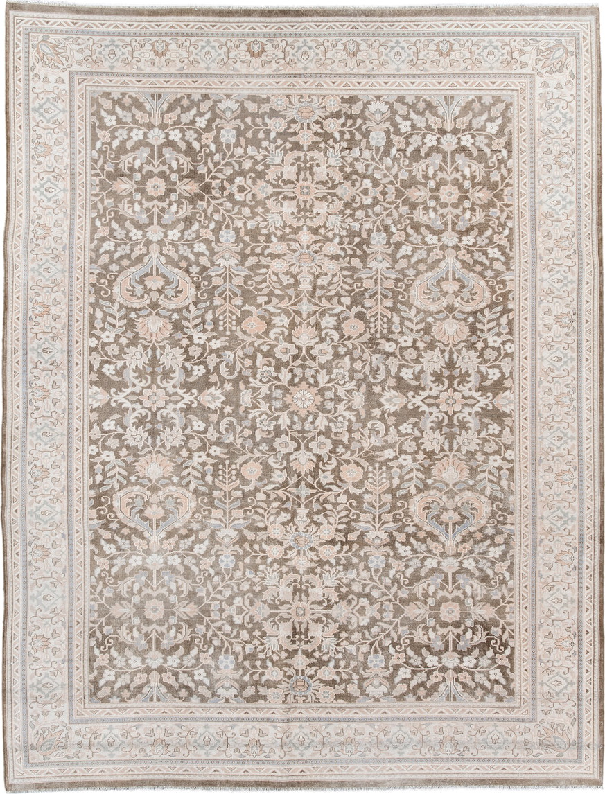 6' x 7' one-of-a-kind handmade vintage Sivas rug. Color palette: antiquewhite, dark gray, gainsboro, gray, light gray