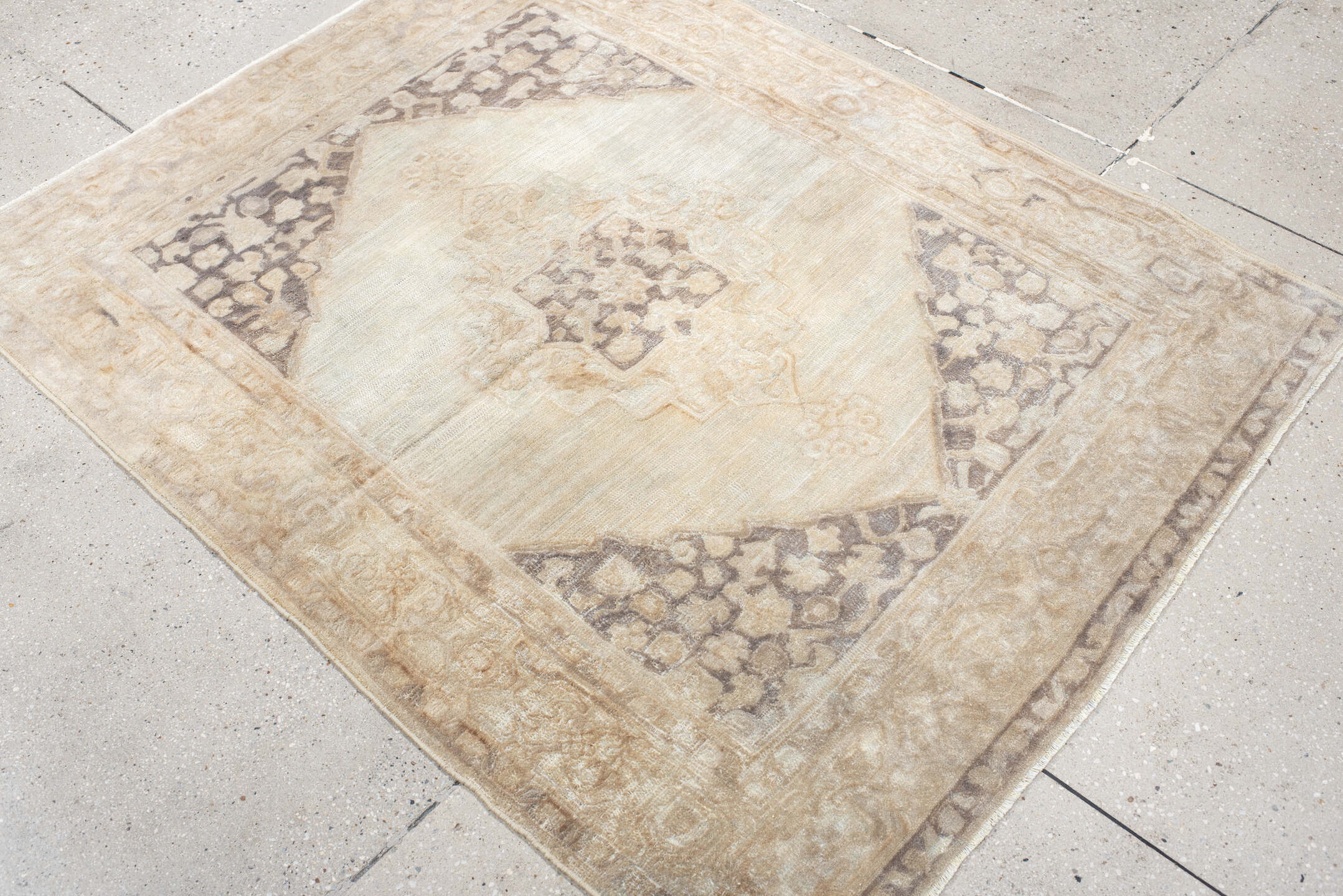 4' x 5' one-of-a-kind handmade antique Hooked small size rug. Color palette: ivory, beige, taupe, charcoal, cream, gray