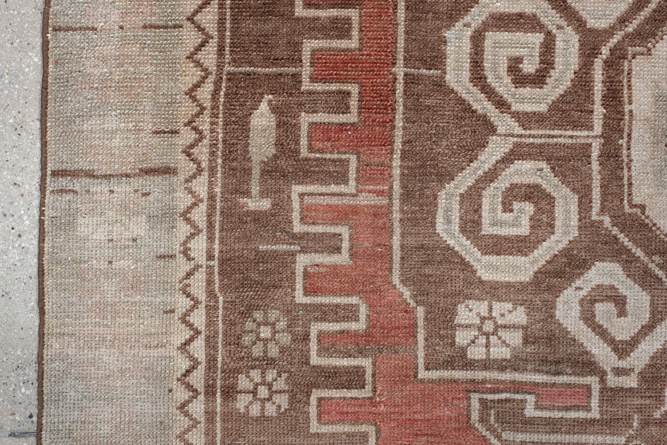 4' x 6' one-of-a-kind handmade antique Hamadan small size rug. Color palette: ivory, rust, taupe, brown, rose, terracotta