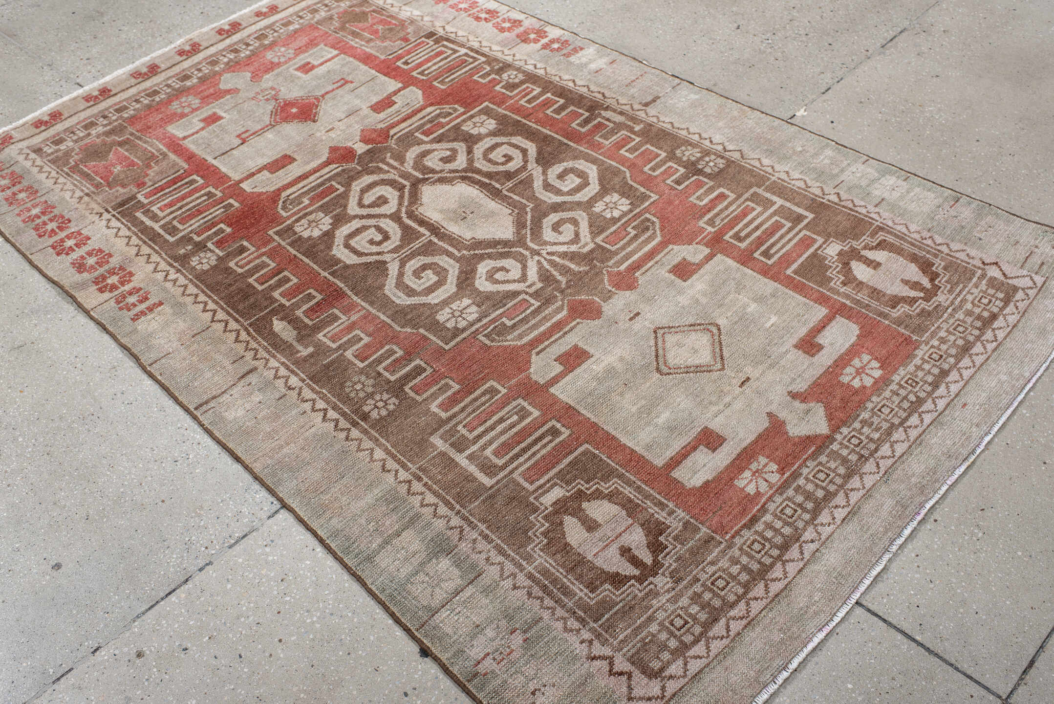 4' x 6' one-of-a-kind handmade antique Hamadan small size rug. Color palette: ivory, rust, taupe, brown, rose, terracotta