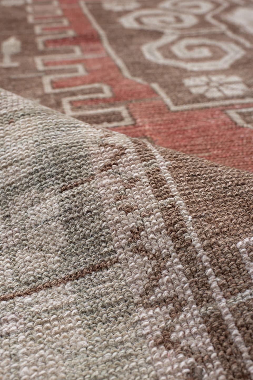 4' x 6' one-of-a-kind handmade antique Hamadan small size rug. Color palette: ivory, rust, taupe, brown, rose, terracotta