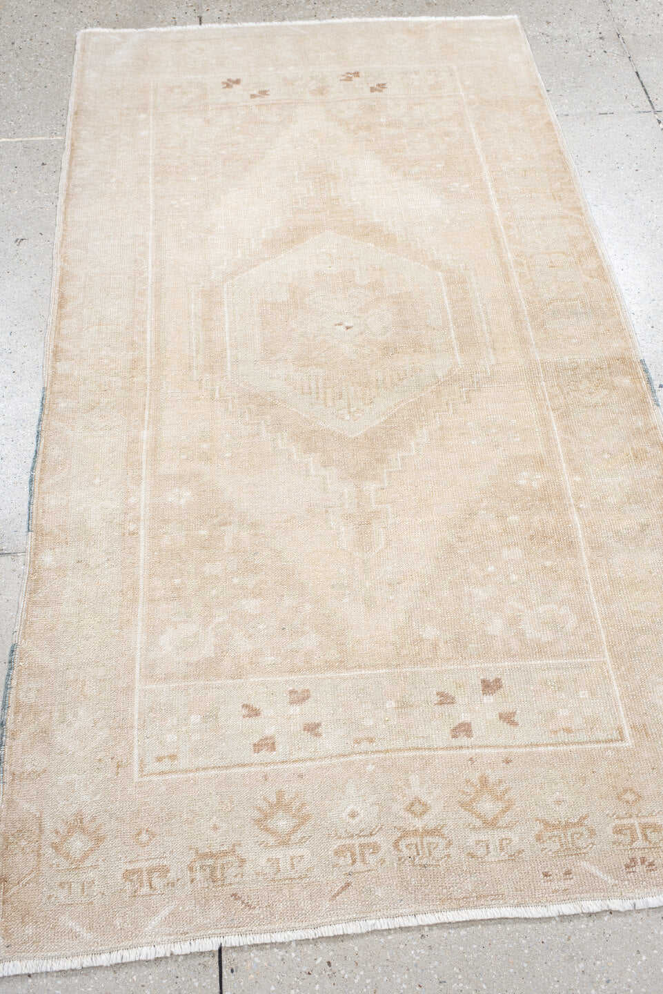 3' x 6' one-of-a-kind handmade antique Oushak small size rug. Color palette: ivory, cream, blush, beige, taupe, pink, gray