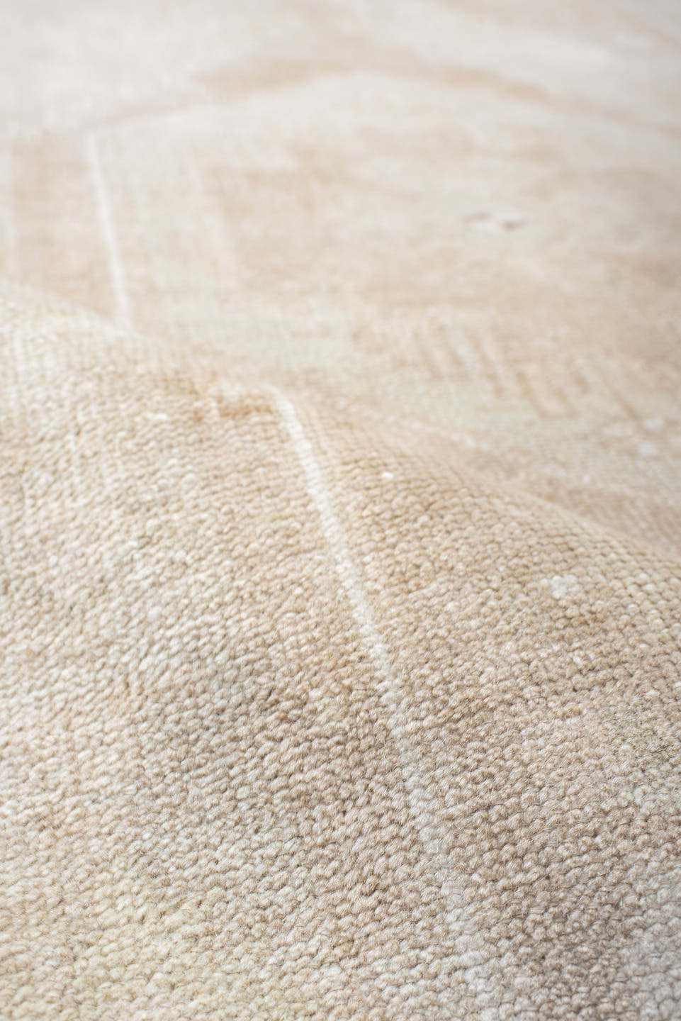 3' x 6' one-of-a-kind handmade antique Oushak small size rug. Color palette: ivory, cream, blush, beige, taupe, pink, gray