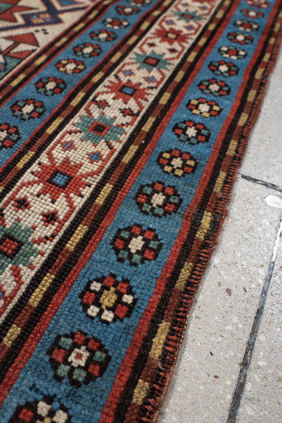 3' x 6' one-of-a-kind handmade vintage Kazak small size rug. Color palette: antiquewhite, arapawa, bisque, black