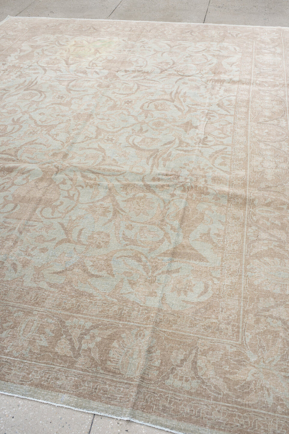 9' x 11' one-of-a-kind handmade antique Sivas large size rug. Color palette: blush, ivory, pale aqua, taupe, beige, pink