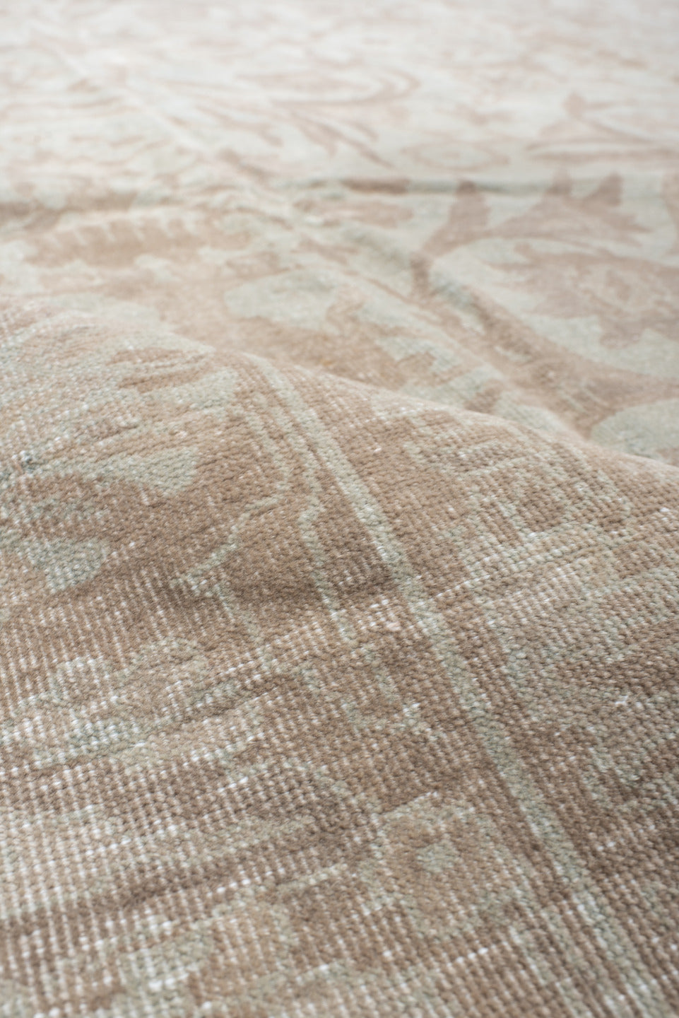 9' x 11' one-of-a-kind handmade antique Sivas large size rug. Color palette: blush, ivory, pale aqua, taupe, beige, pink