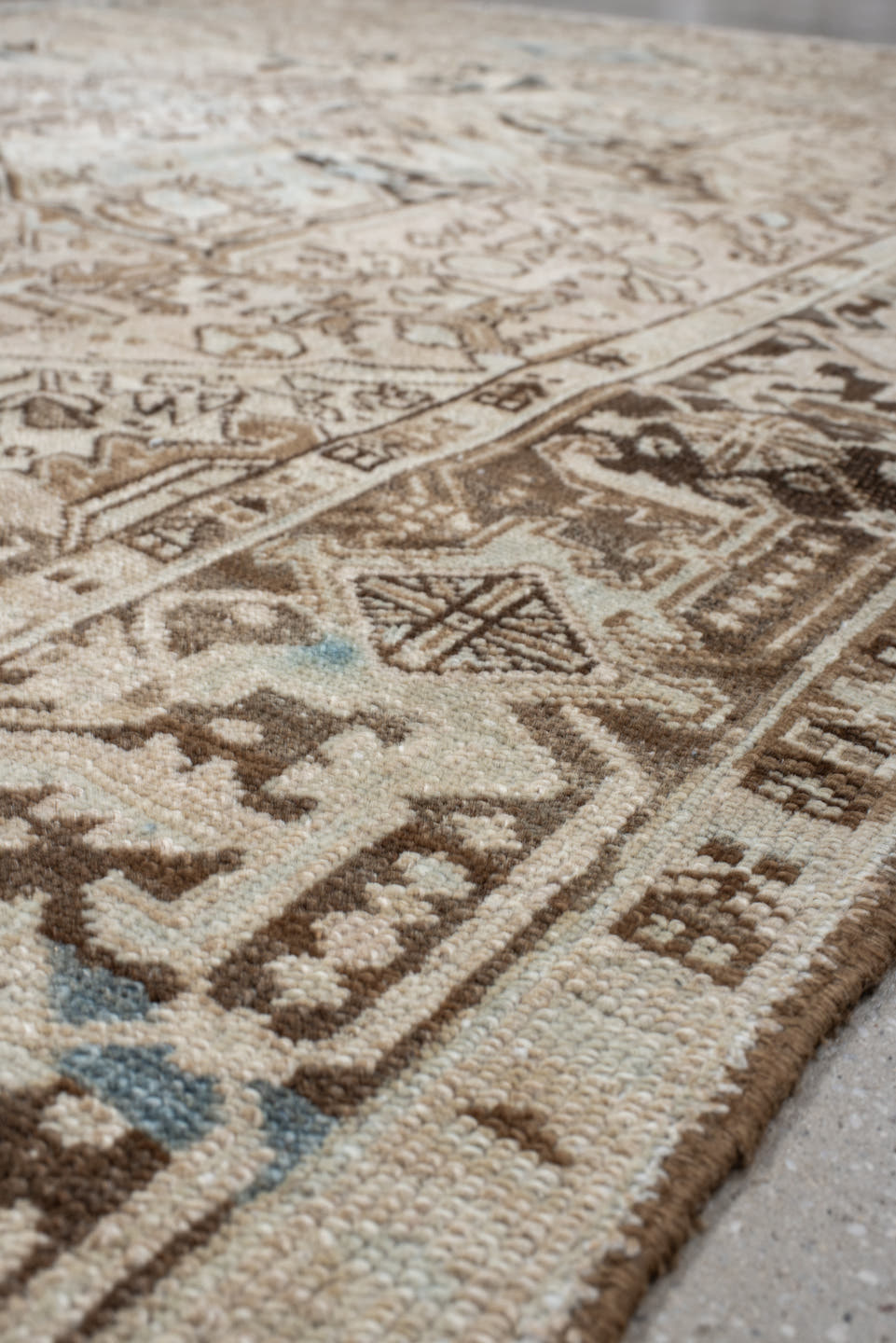 8' x 10' one-of-a-kind handmade vintage Heriz large size rug. Color palette: ivory, taupe, charcoal, light blue, beige