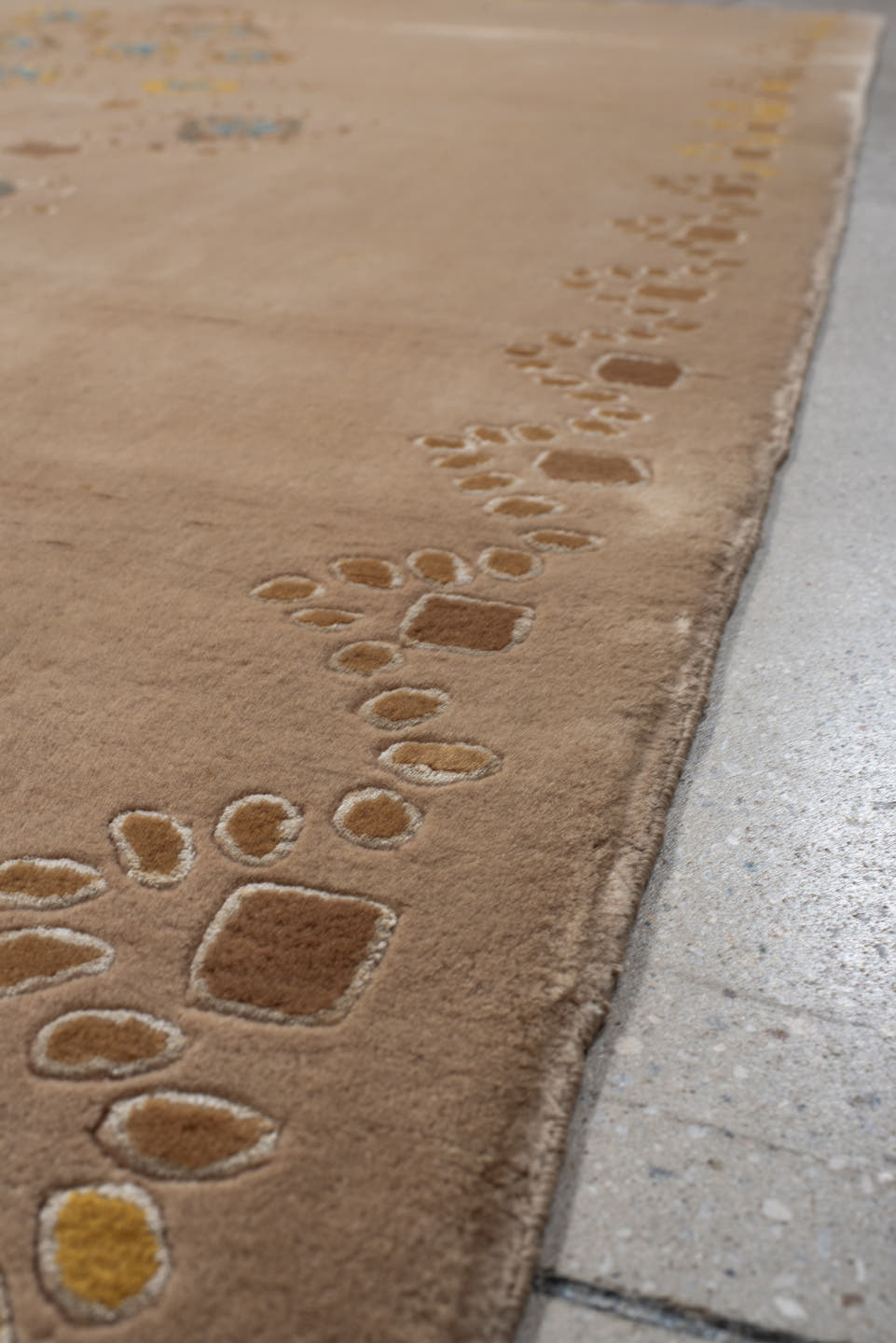 6' x 9' one-of-a-kind handmade vintage Kashan medium size rug. Color palette: camel, taupe, gold, ivory, slate, teal, beige