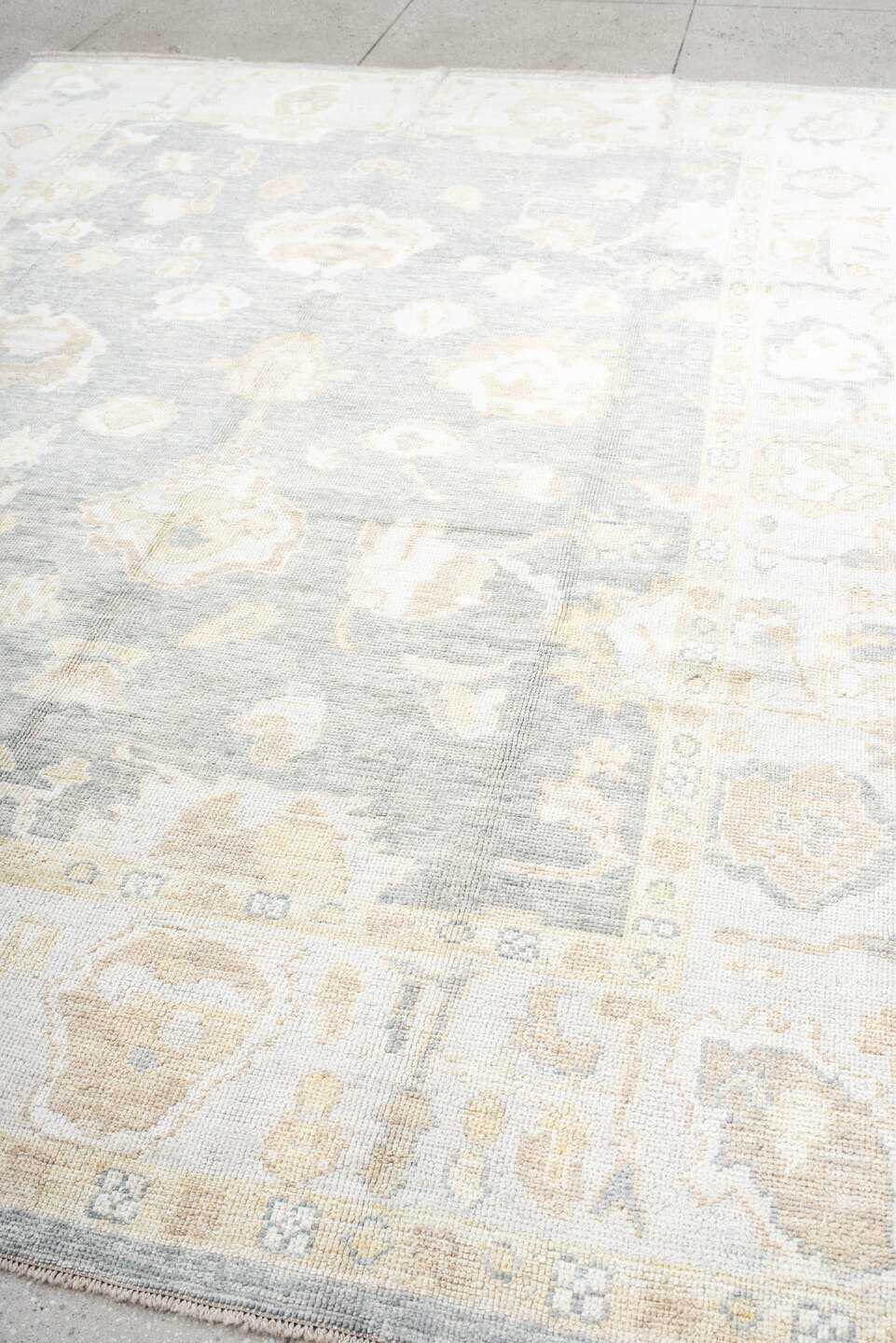 8' x 11' one-of-a-kind handmade vintage Oushak large size rug. Color palette: ivory, pale blue, cream, beige, taupe