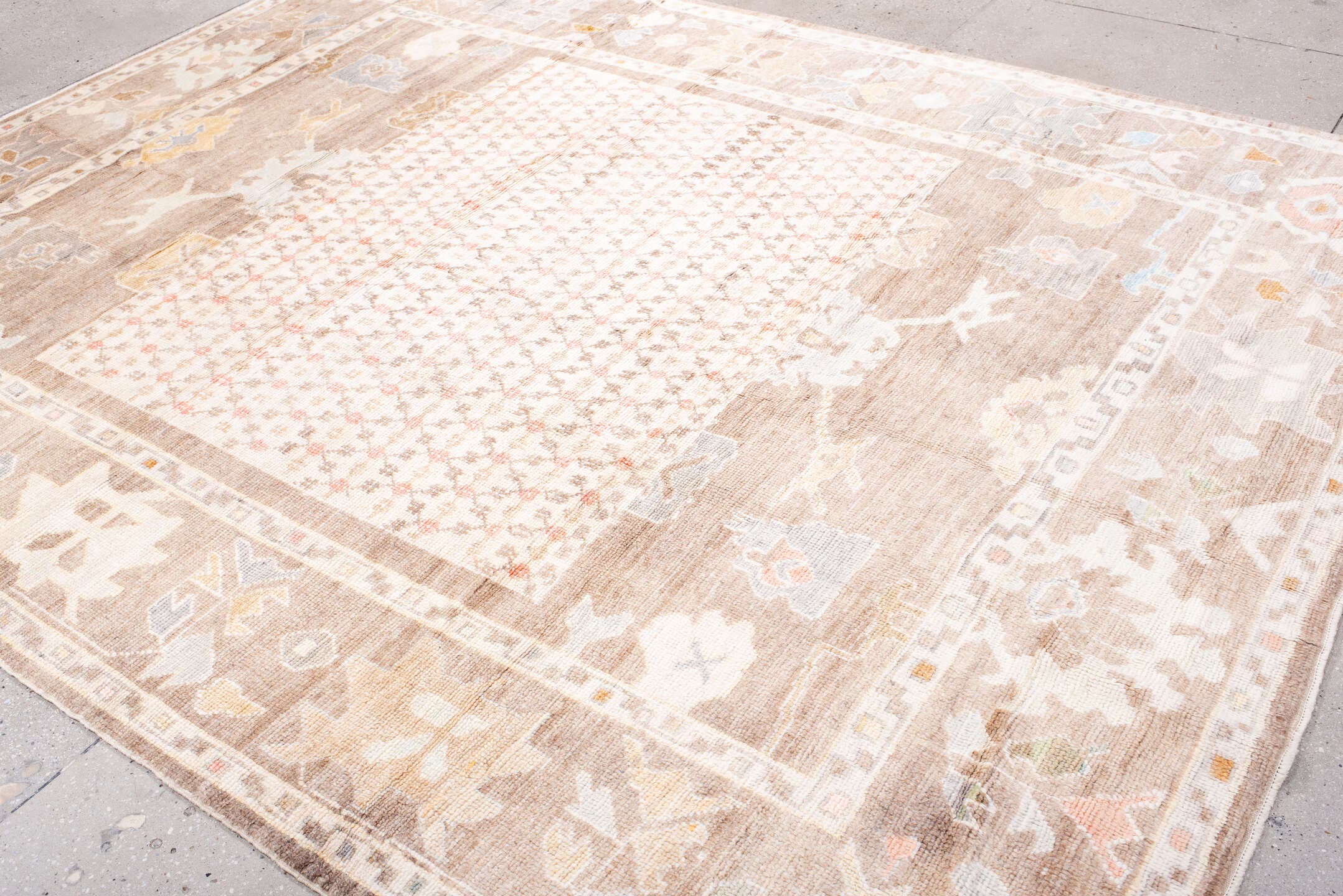 8' x 10' one-of-a-kind handmade vintage Oushak large size rug. Color palette: taupe, ivory, cream, blush, pale gold