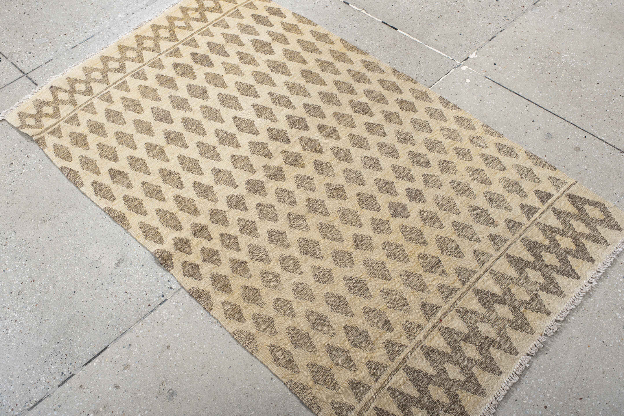 3' x 5' one-of-a-kind handmade vintage Kilim small size rug. Color palette: ivory, taupe, beige, gray
