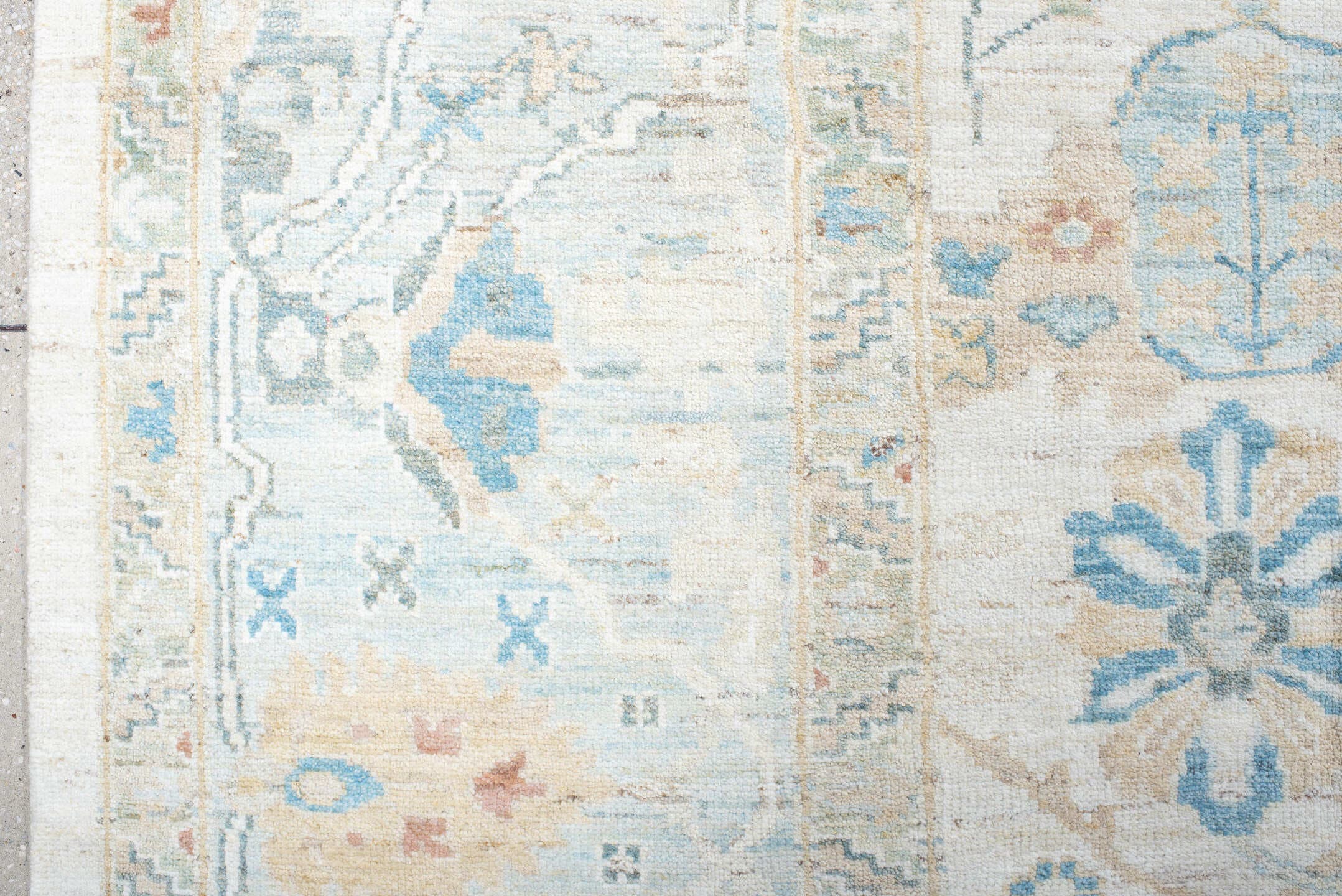 12' x 15' one-of-a-kind handmade vintage Sultanabad oversize rug. Color palette: ivory, sky_blue, aqua, taupe, coral, beige