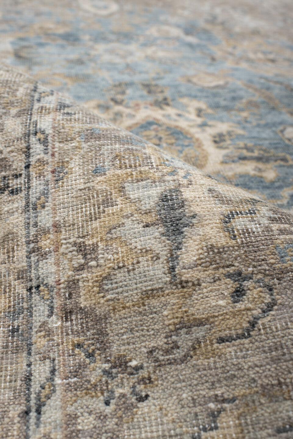 3' x 5' one-of-a-kind handmade vintage Heriz small size rug. Color palette: blue, dim gray, gainsboro, gray, light gray