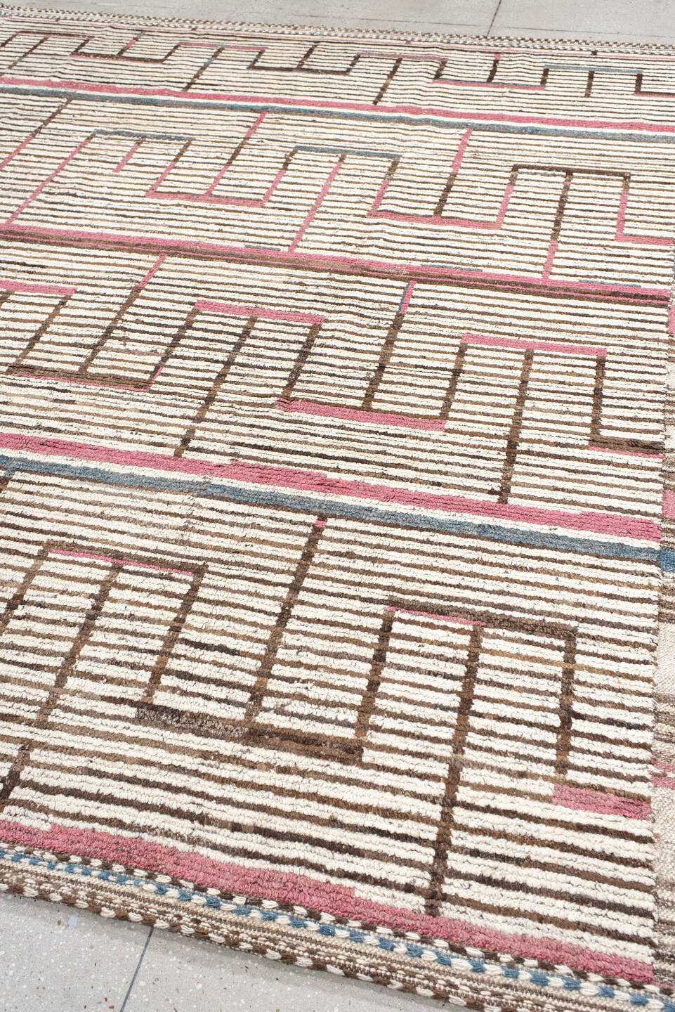8' x 10' one-of-a-kind handmade vintage Tulu large size rug. Color palette: ivory, brown, rose, pale_blue, taupe, pink, red