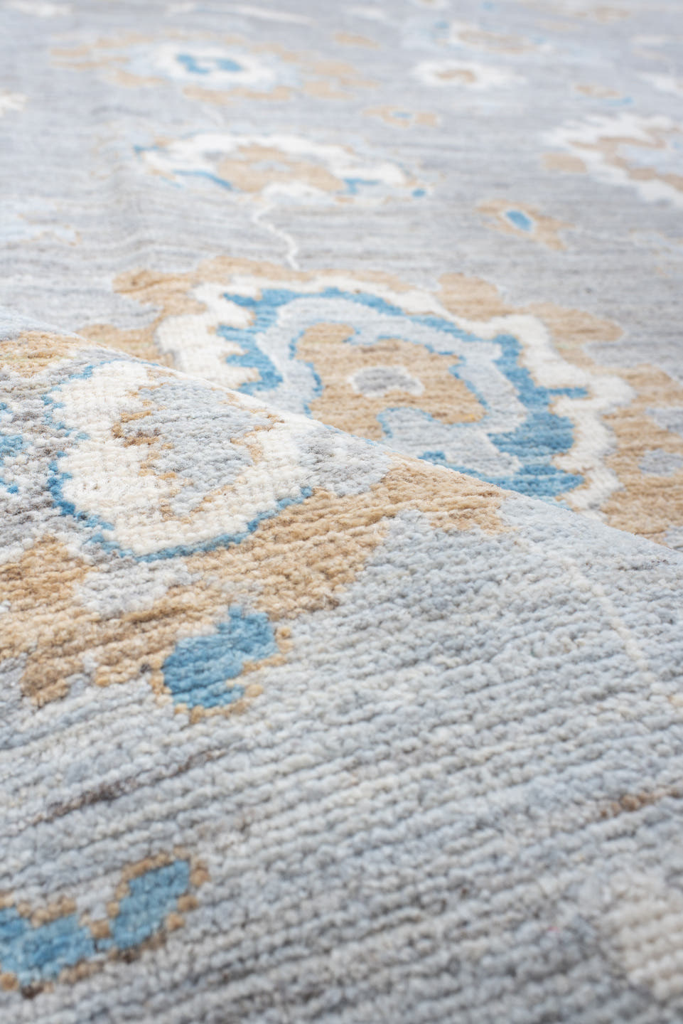 8' x 11' one-of-a-kind handmade vintage Oushak large size rug. Color palette: light gray, ivory, sky blue, beige, taupe
